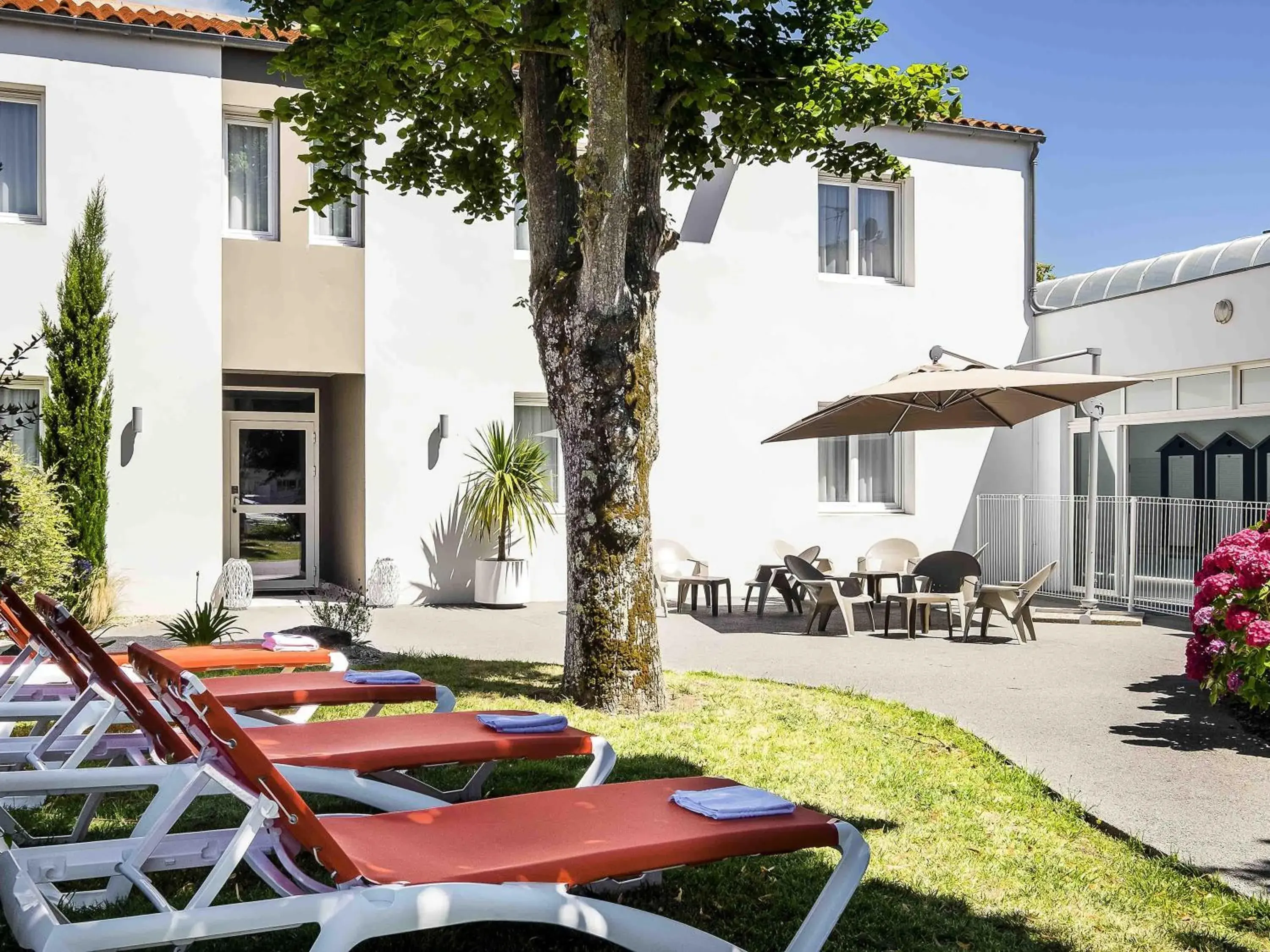 Standard Double Room with Sofa Bed in ibis Styles St Gilles Croix de Vie centre-ville Standard Double Room with Sofa Bed in ibis Styles St Gilles Croix de Vie centre-ville