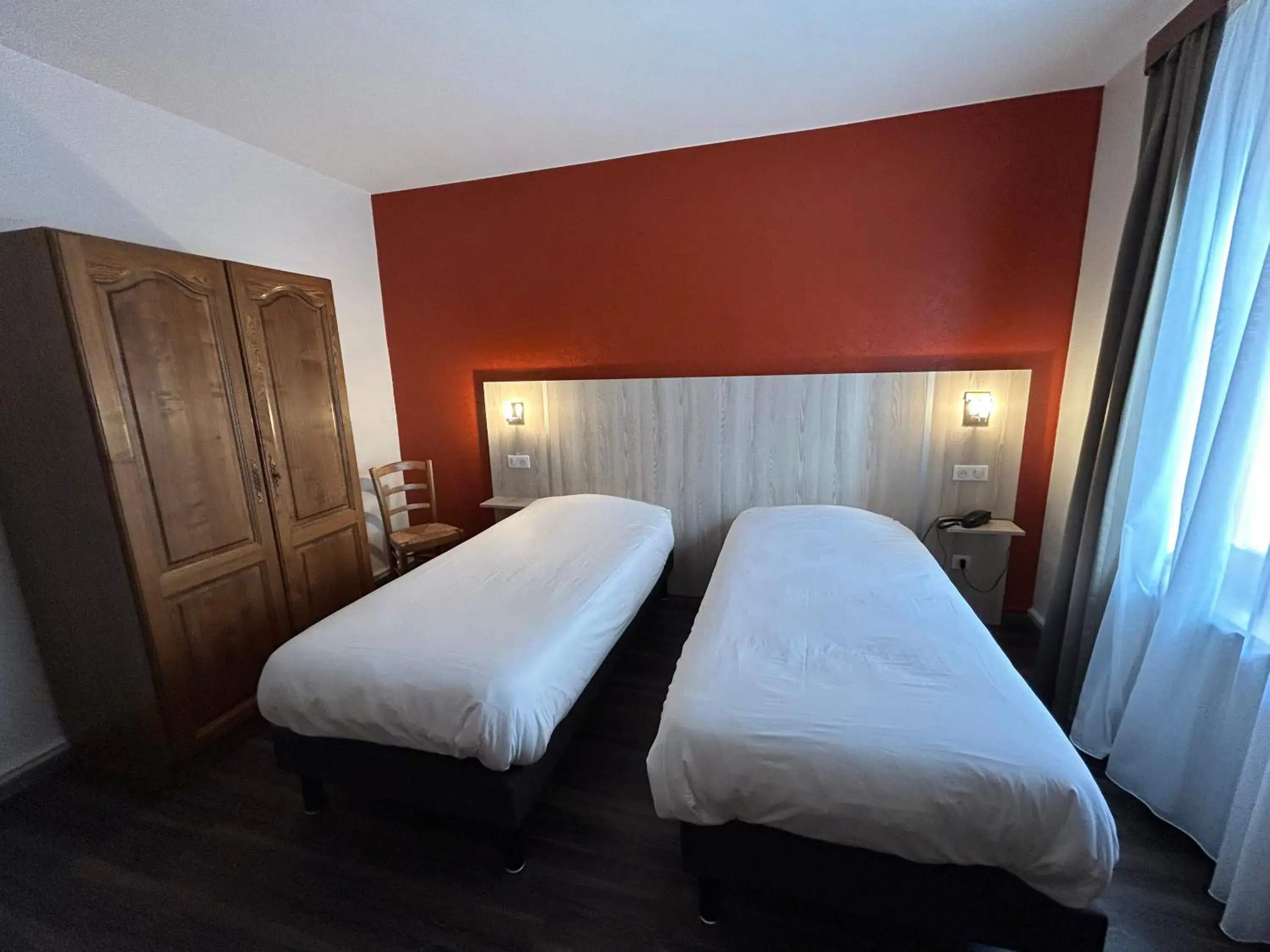 Twin Room in Auberge Des Mésanges Twin Room in Auberge Des Mésanges