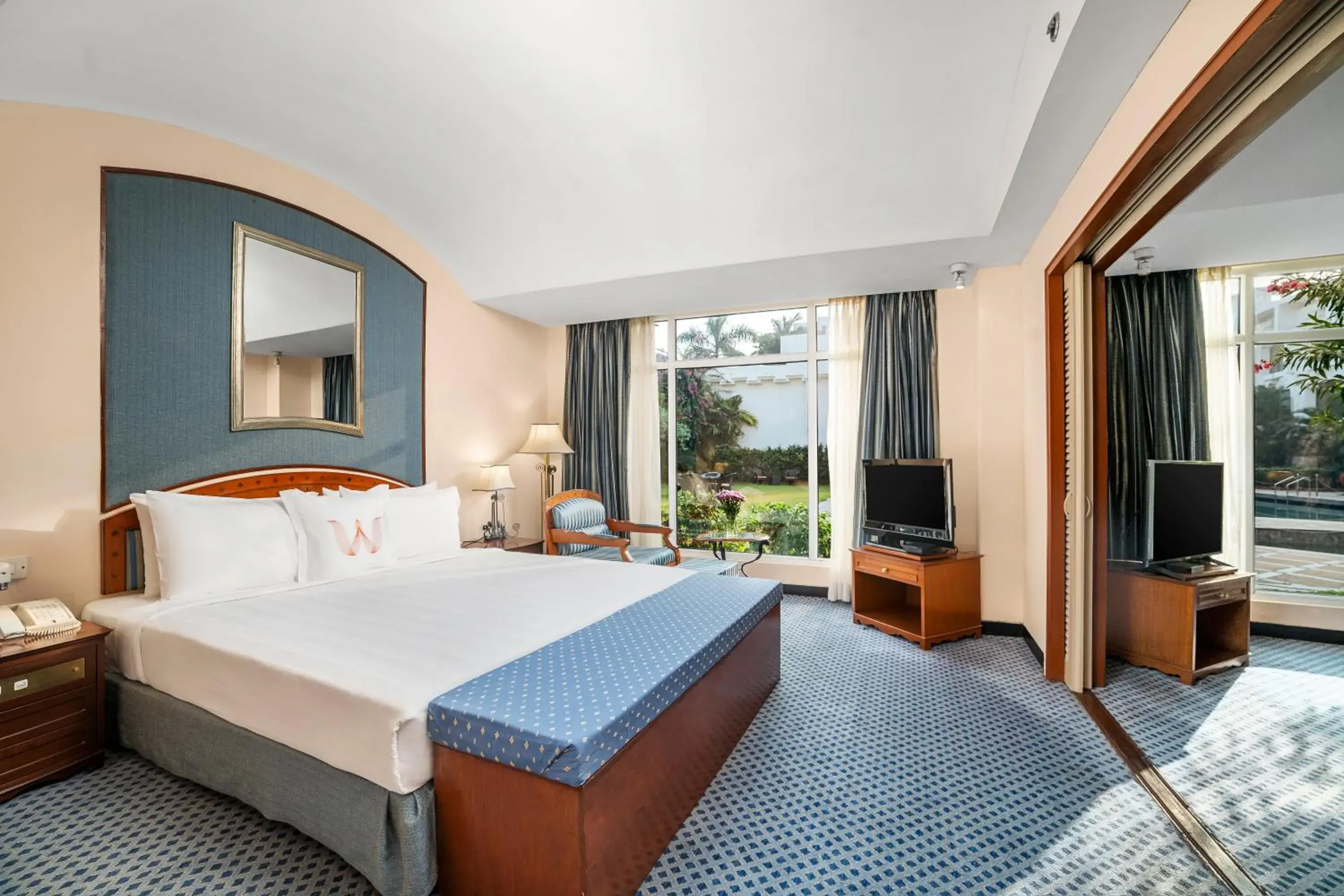 Suite in Welcomhotel by ITC Hotels, Alkapuri, Vadodara Suite in Welcomhotel by ITC Hotels, Alkapuri, Vadodara