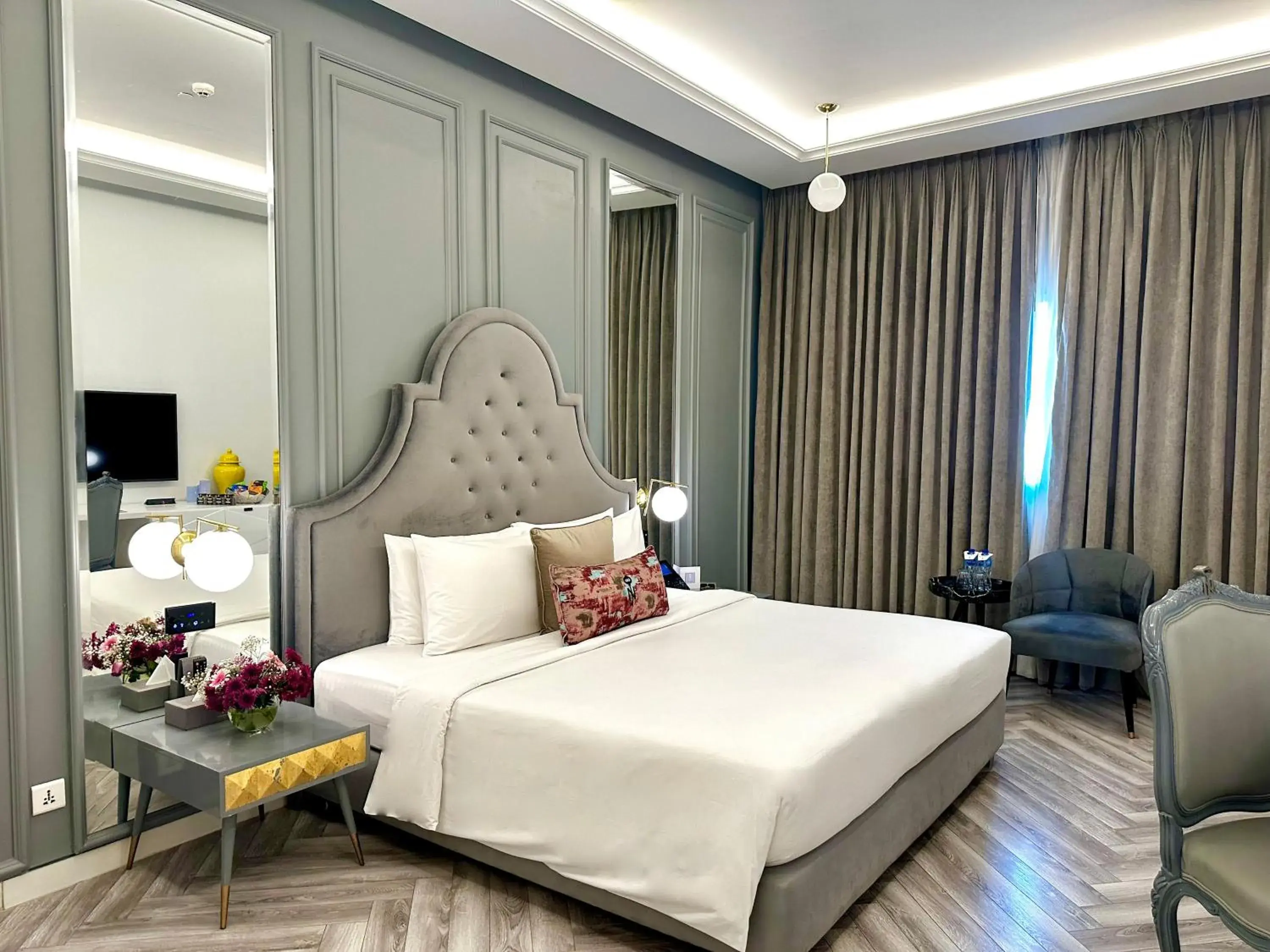 Deluxe Room in The Nishat Hotel Johar Town Deluxe Room in The Nishat Hotel Johar Town