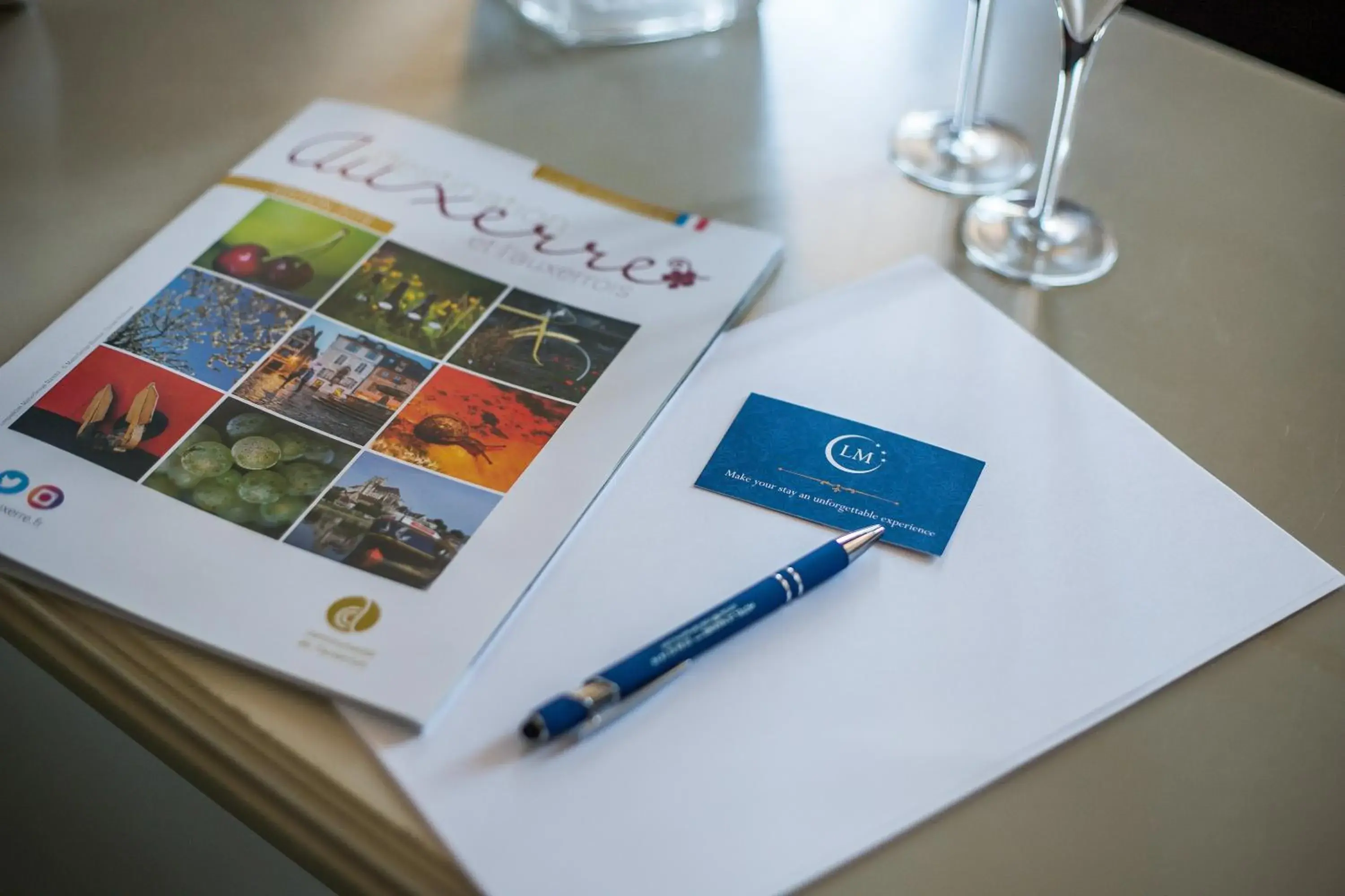 Comfort Twin Room - Non-Smoking in Hôtel Le Maxime - Best Western Signature Collection Comfort Twin Room - Non-Smoking in Hôtel Le Maxime - Best Western Signature Collection