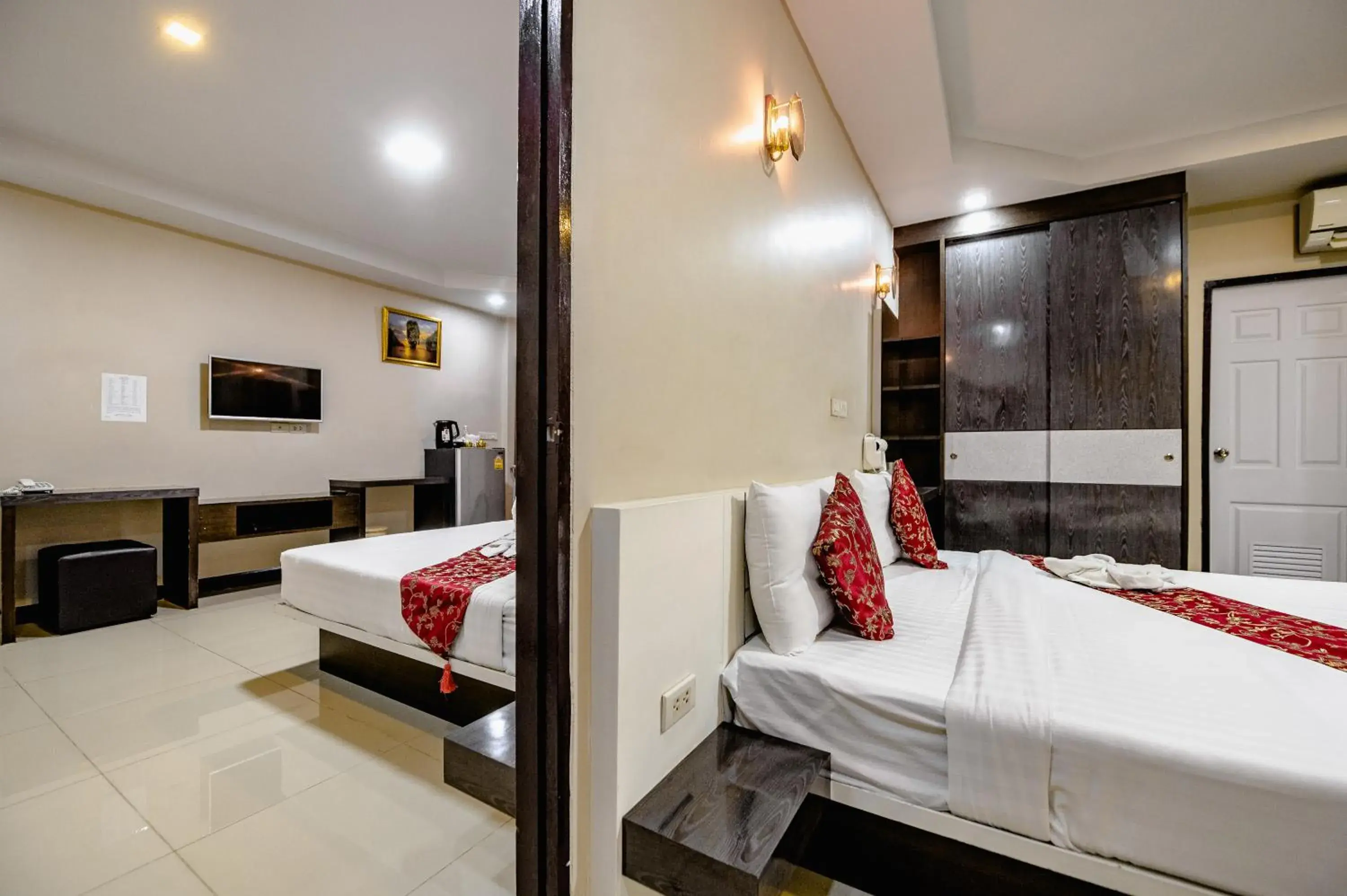 Family Double Room in Gold Airport Suites Family Double Room in Gold Airport Suites