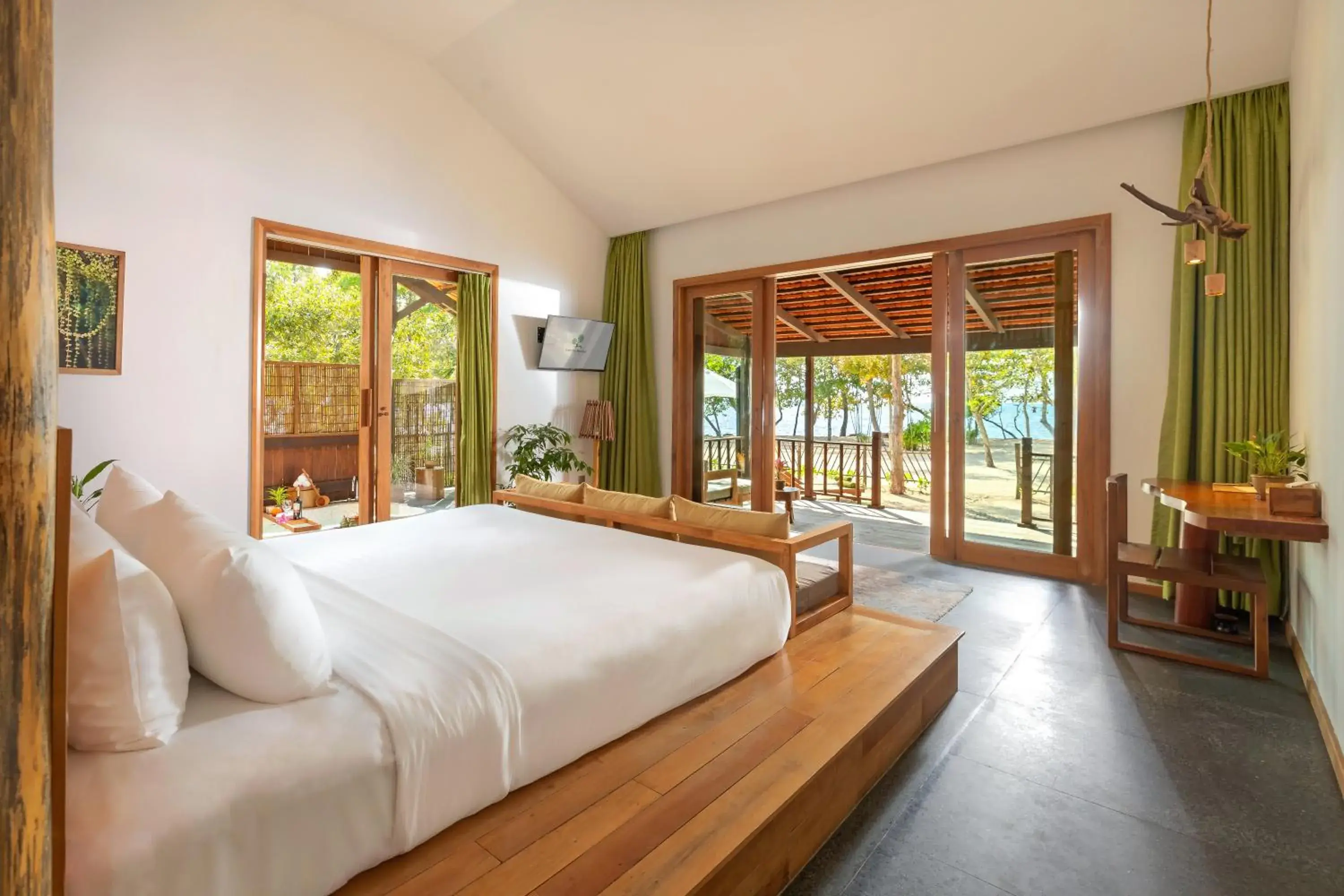Beachfront Villa in Green Bay Phu Quoc Resort & Spa Beachfront Villa in Green Bay Phu Quoc Resort & Spa
