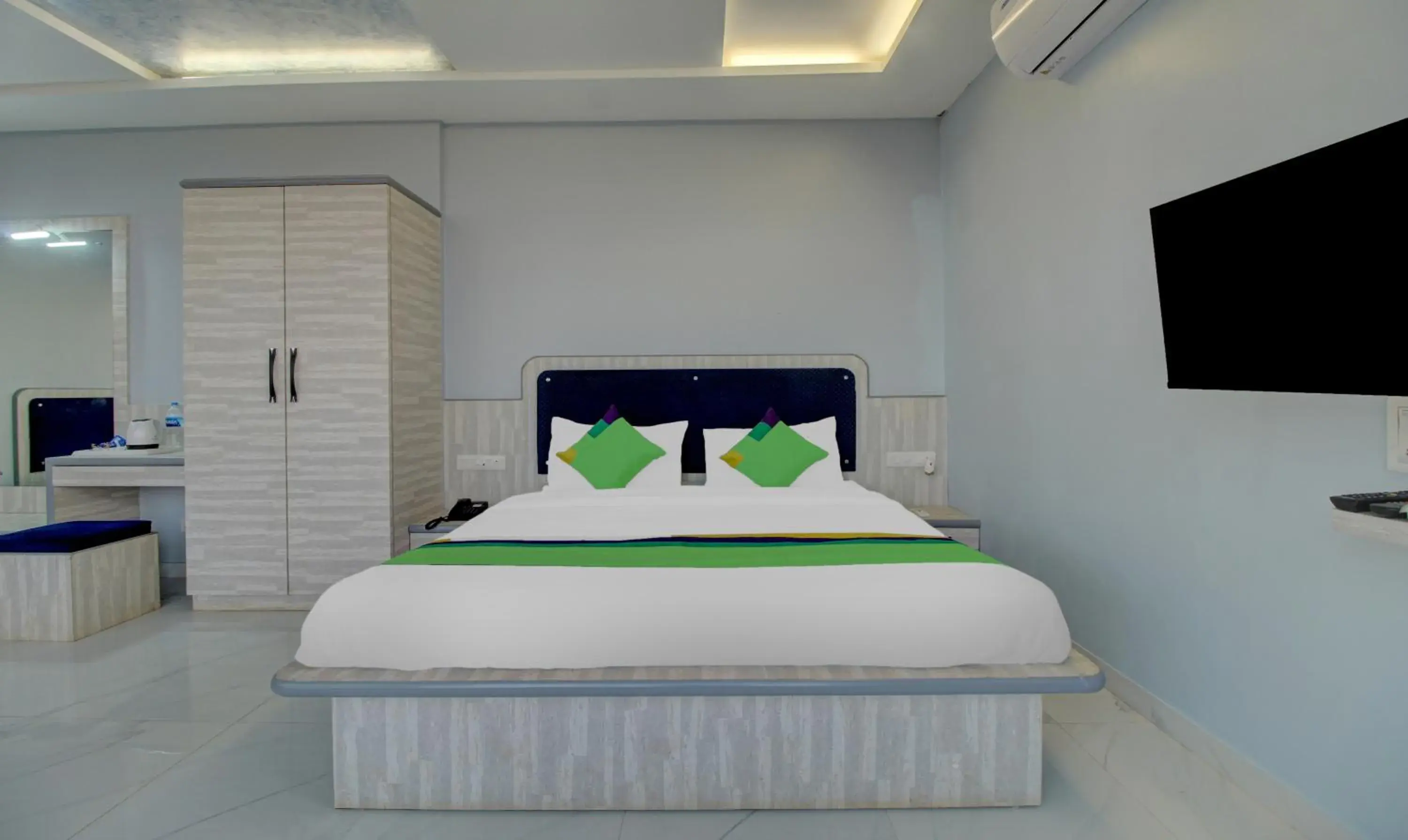 Superior Double Room - single occupancy in Treebo Jeevan Village Superior Double Room - single occupancy in Treebo Jeevan Village