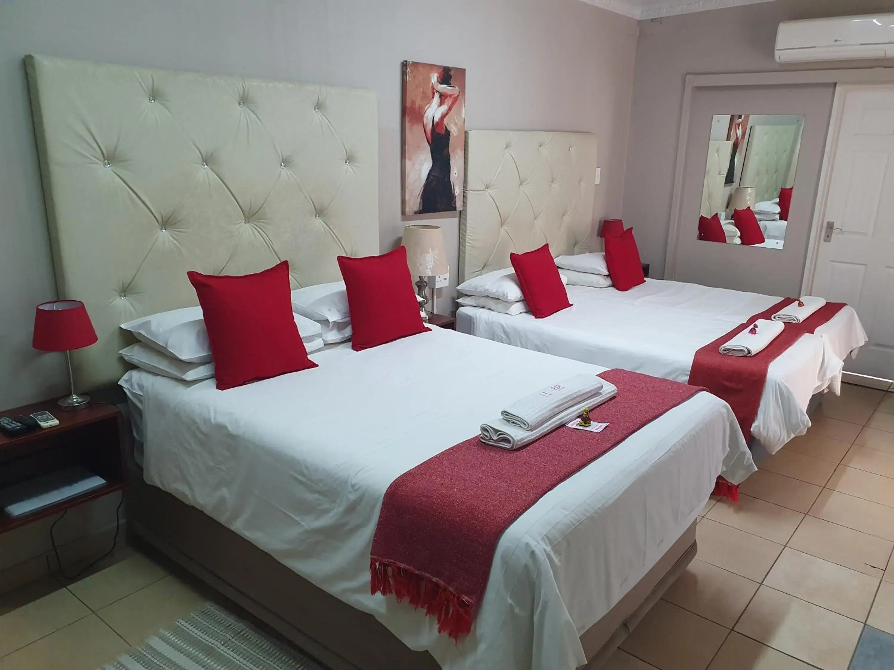 Comfort Family Room - single occupancy in Lavender Lane Comfort Family Room - single occupancy in Lavender Lane