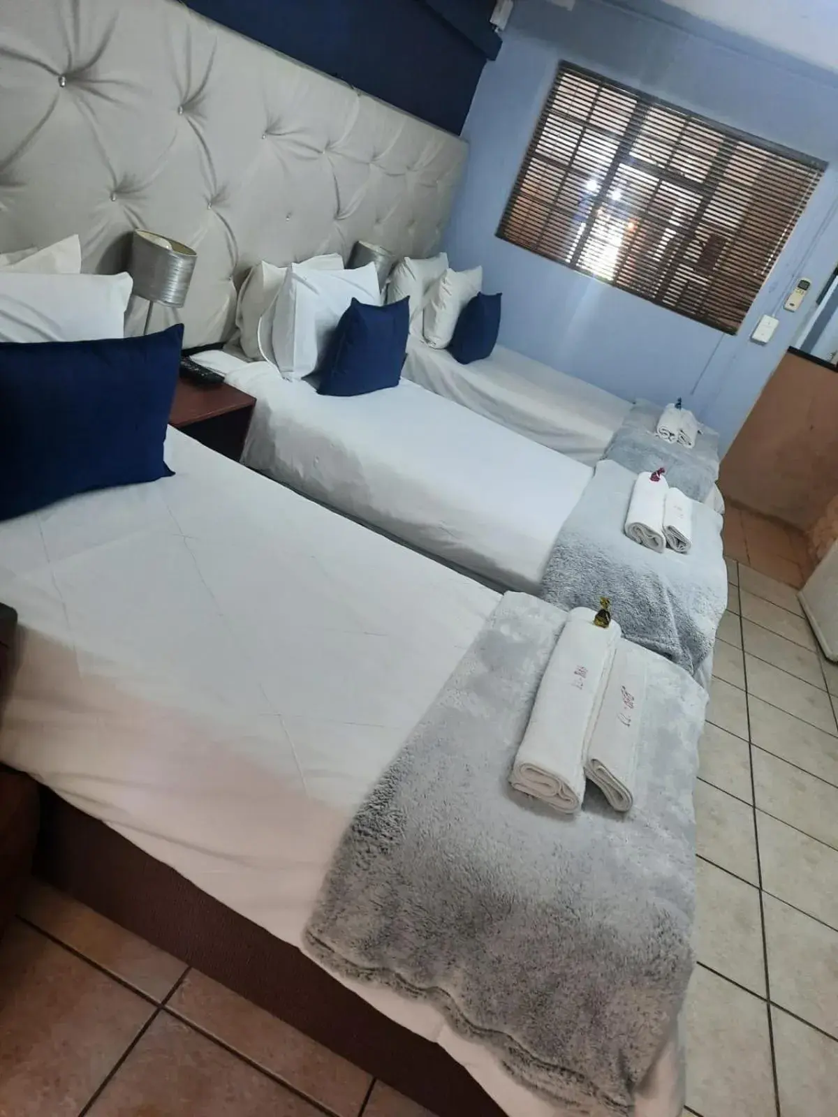 Standard Triple Room - single occupancy in Lavender Lane Standard Triple Room - single occupancy in Lavender Lane