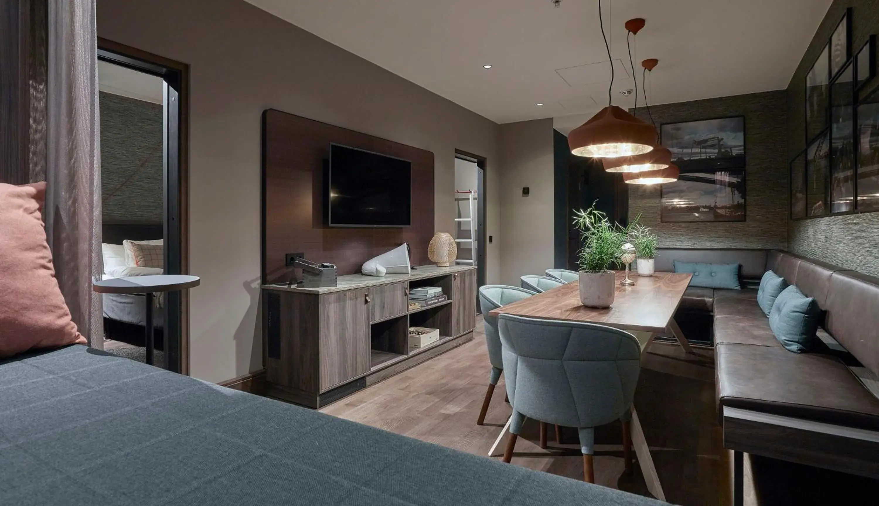 Master King Suite with City View in Downtown Camper by Scandic Master King Suite with City View in Downtown Camper by Scandic