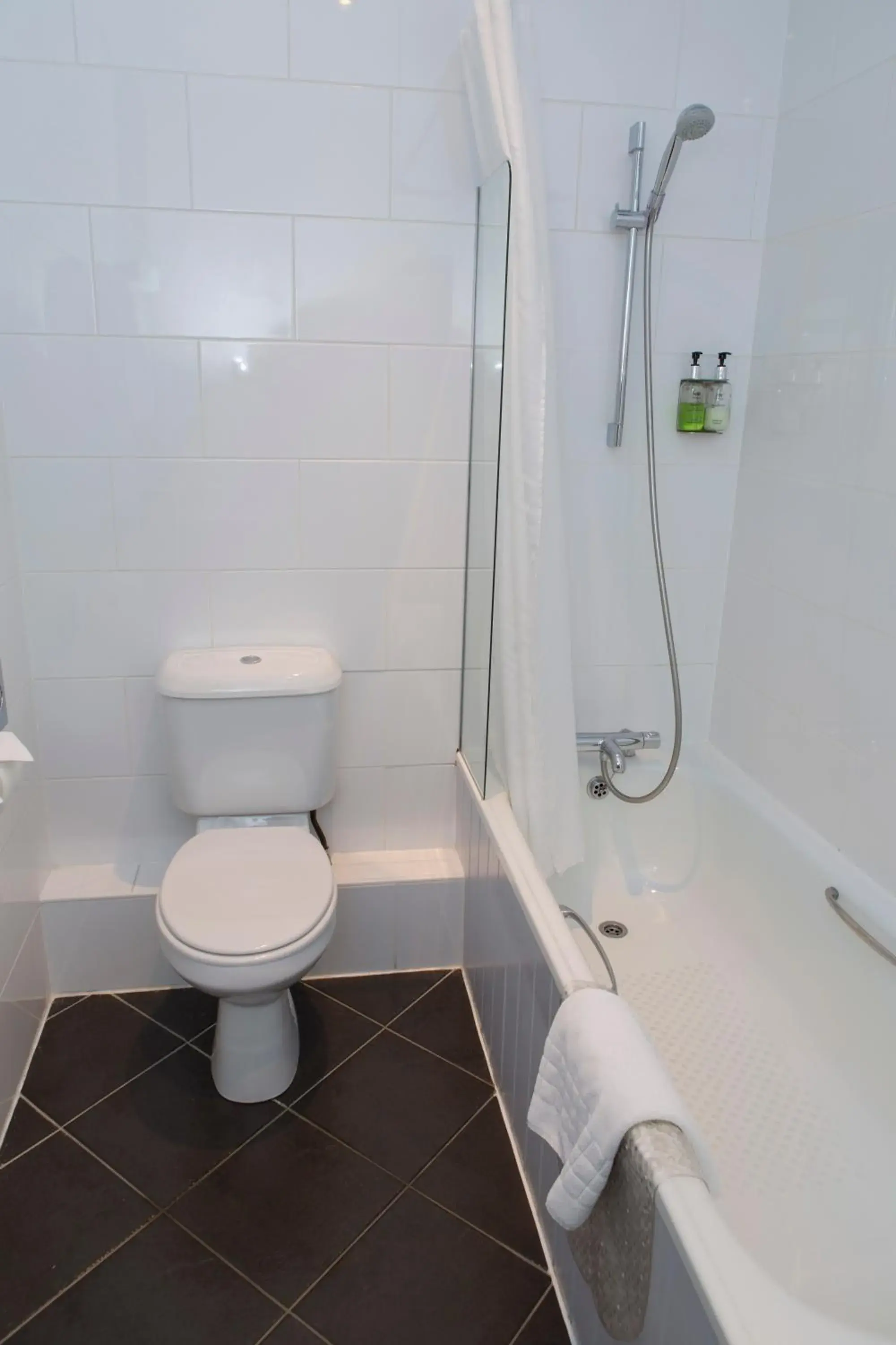 Twin Room in The Crown Hotel Twin Room in The Crown Hotel