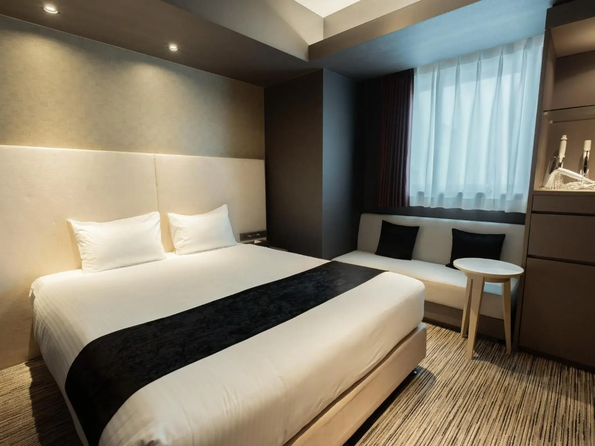 Executive Double Room with Club Lounge Access in Hotel Aqua Citta Naha Executive Double Room with Club Lounge Access in Hotel Aqua Citta Naha