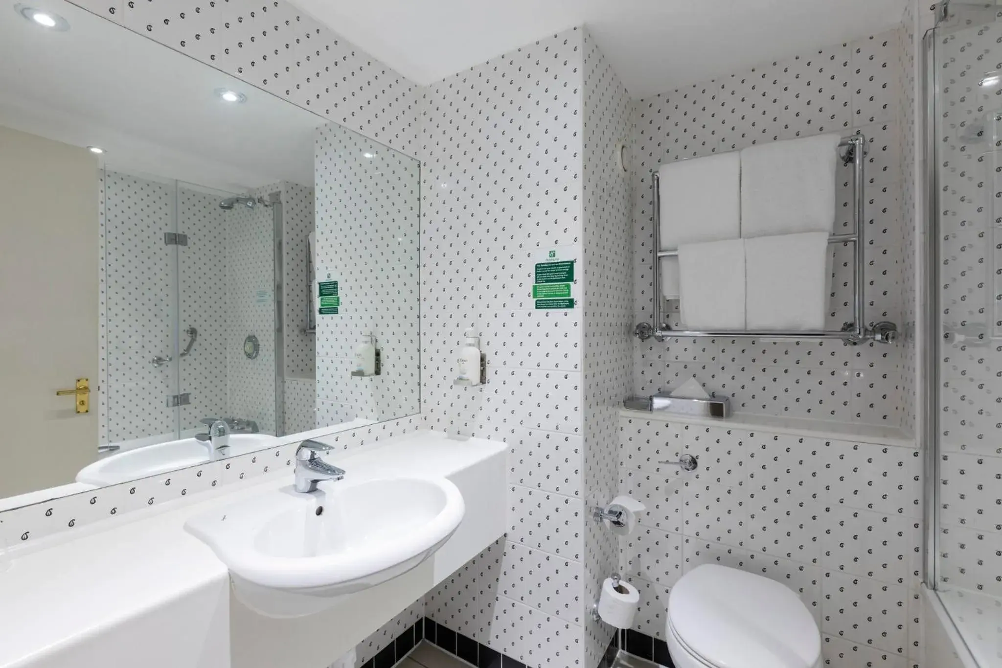 Premium Double Room in Holiday Inn Brentwood by IHG Premium Double Room in Holiday Inn Brentwood by IHG