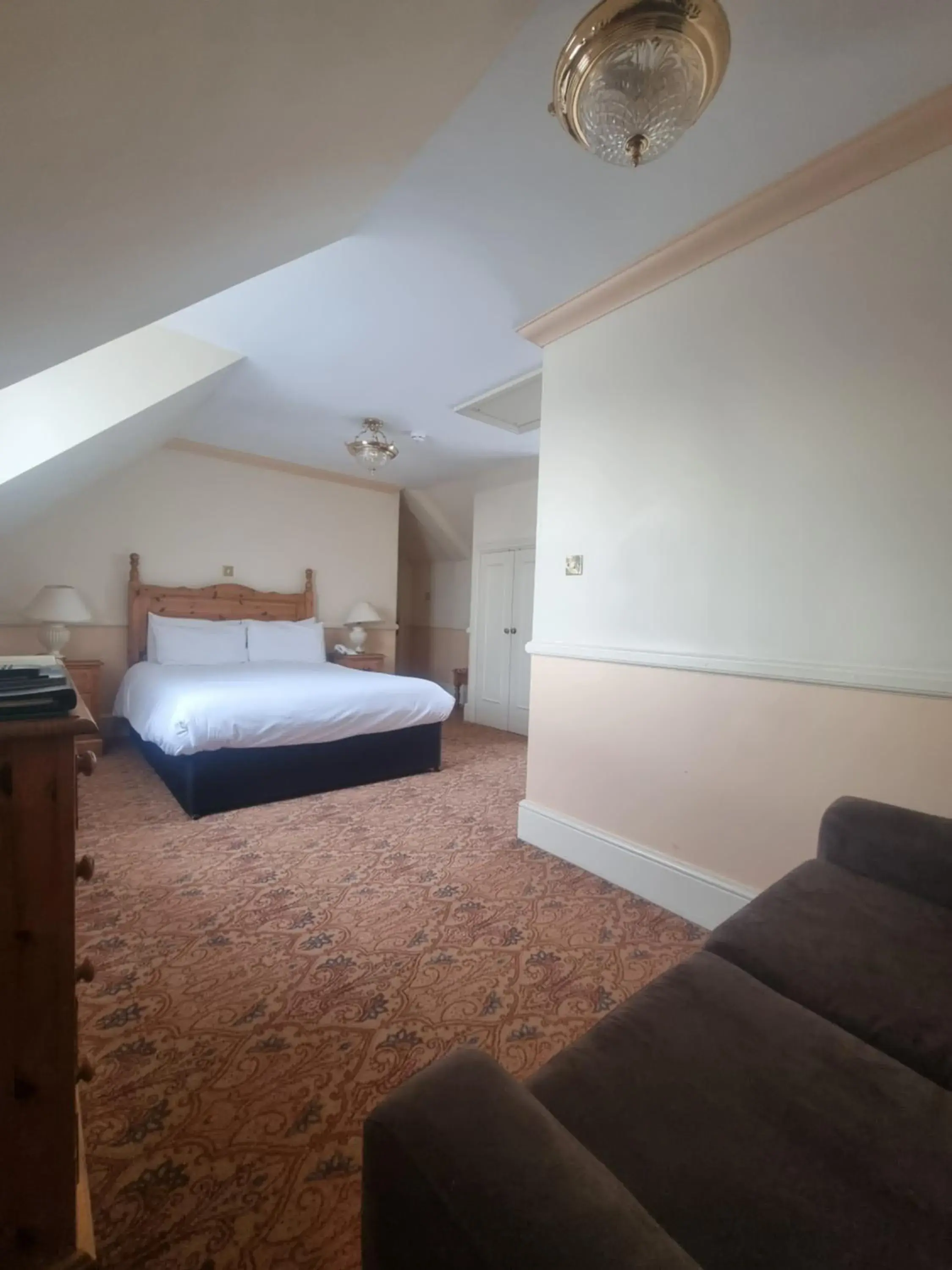 Superior Double Room in The Royal Oak Hotel Superior Double Room in The Royal Oak Hotel