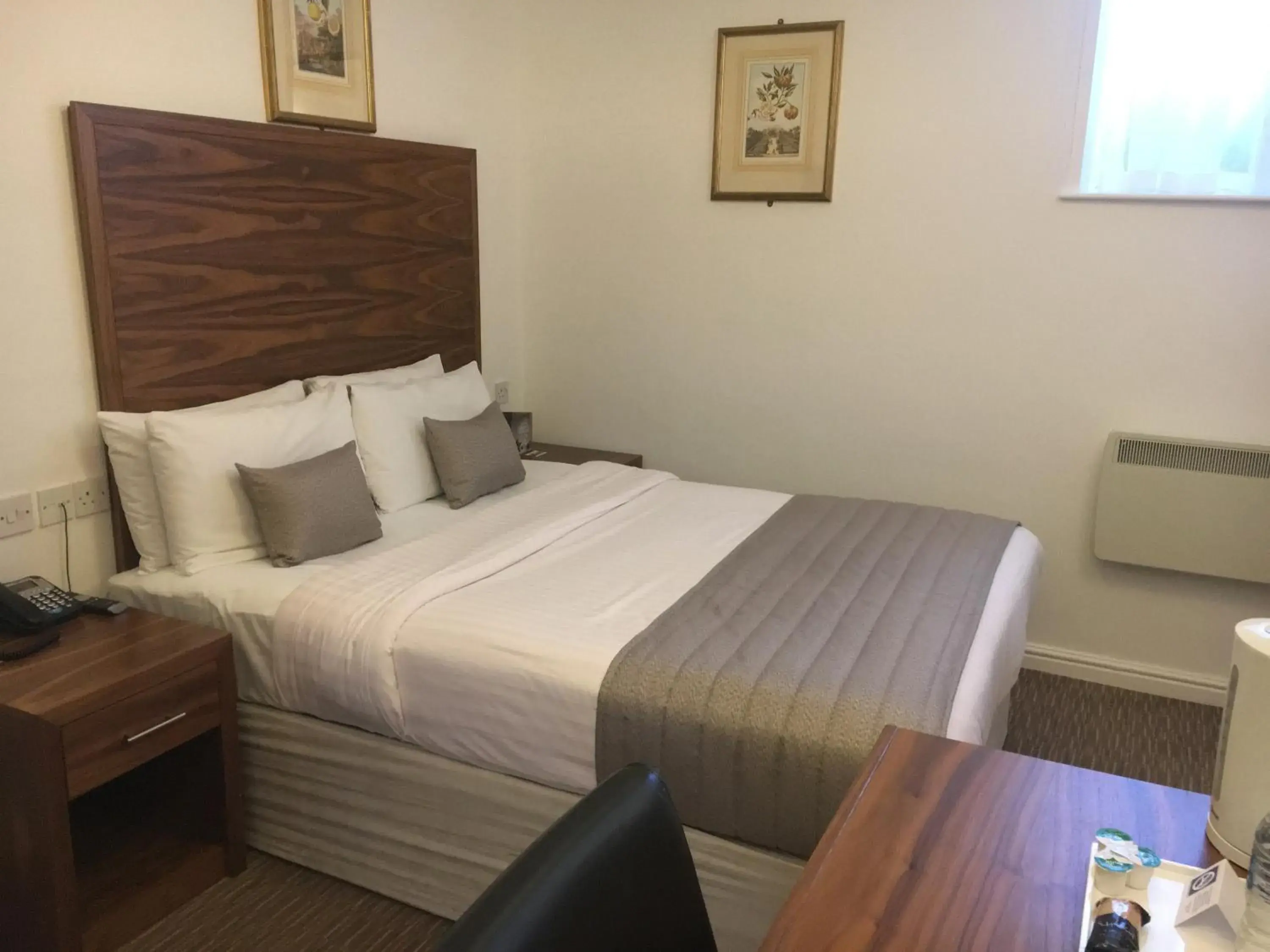 Double Room with Courtyard View in Normanton Park Hotel, Sure Hotel Collection by Best Western Double Room with Courtyard View in Normanton Park Hotel, Sure Hotel Collection by Best Western