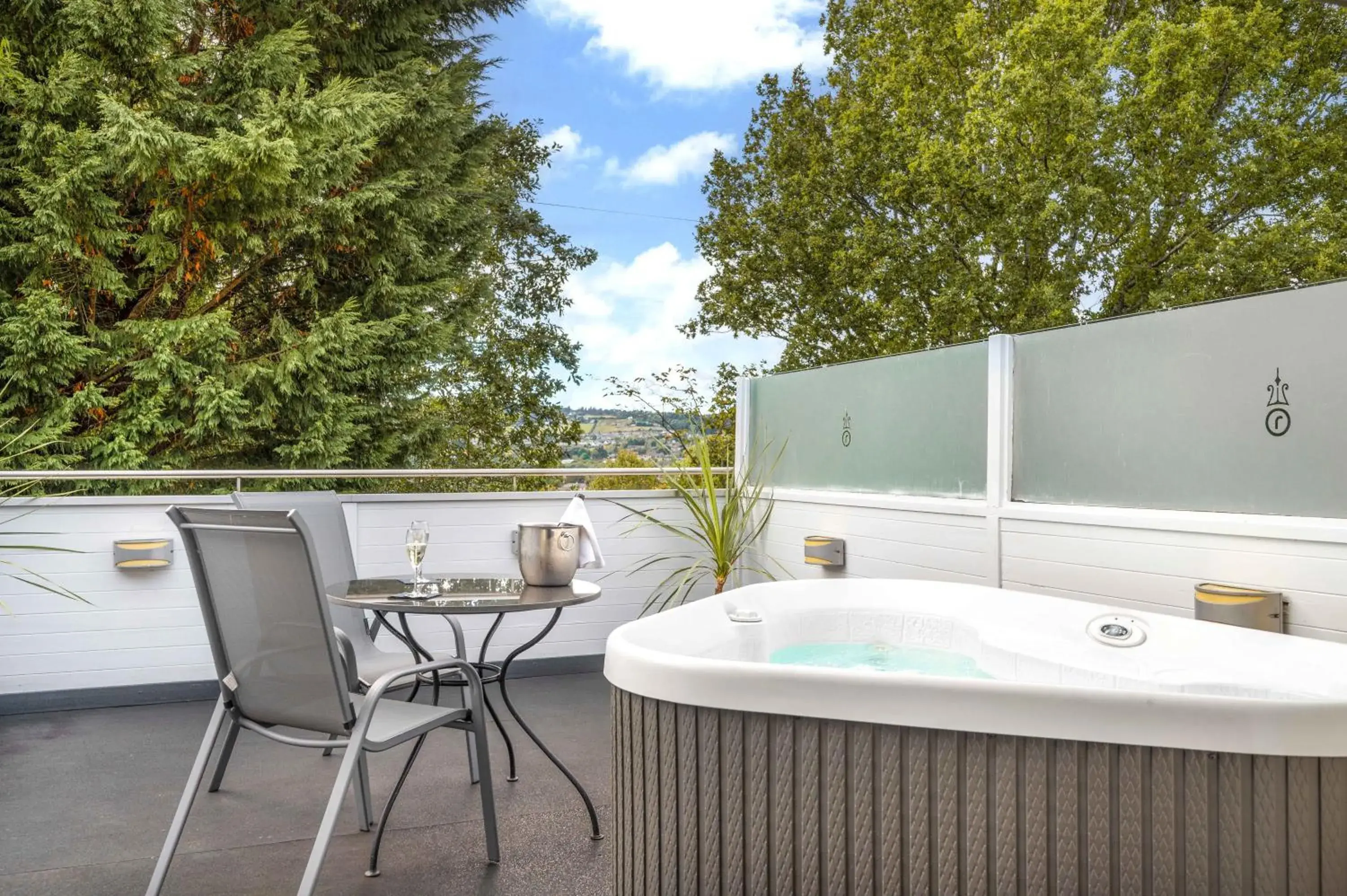 Extra Decadent Room in Rocpool Reserve Extra Decadent Room in Rocpool Reserve