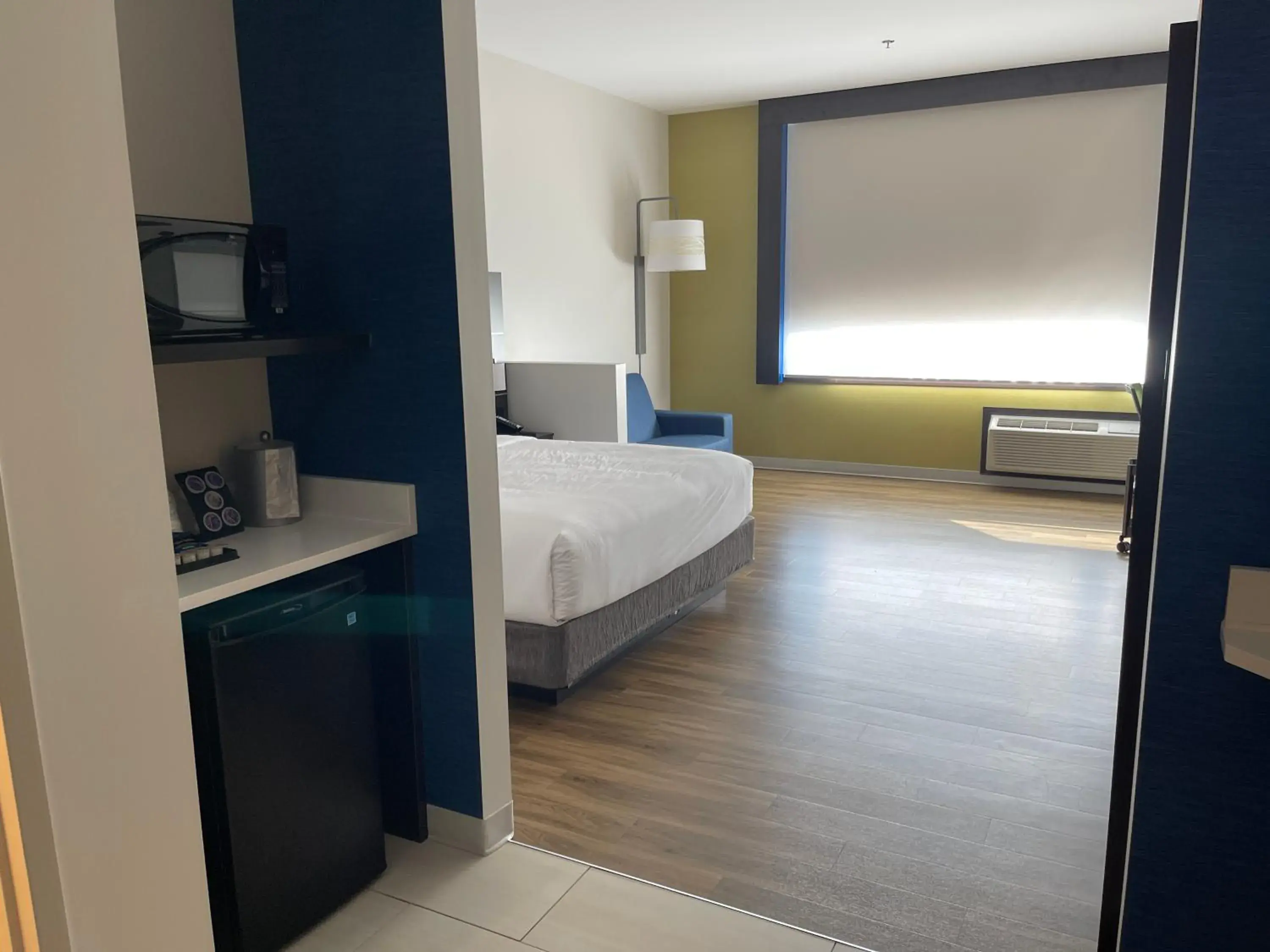 Standard Room in Holiday Inn Express & Suites - Gatineau - Ottawa by IHG Standard Room in Holiday Inn Express & Suites - Gatineau - Ottawa by IHG