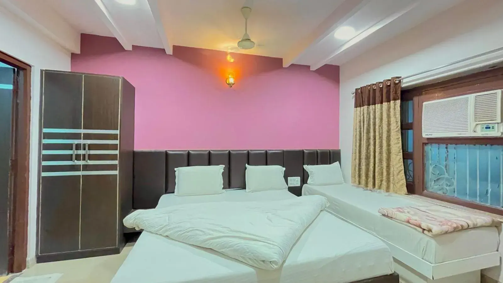 Comfort Triple Room in Hotel Ashapura Palace Comfort Triple Room in Hotel Ashapura Palace