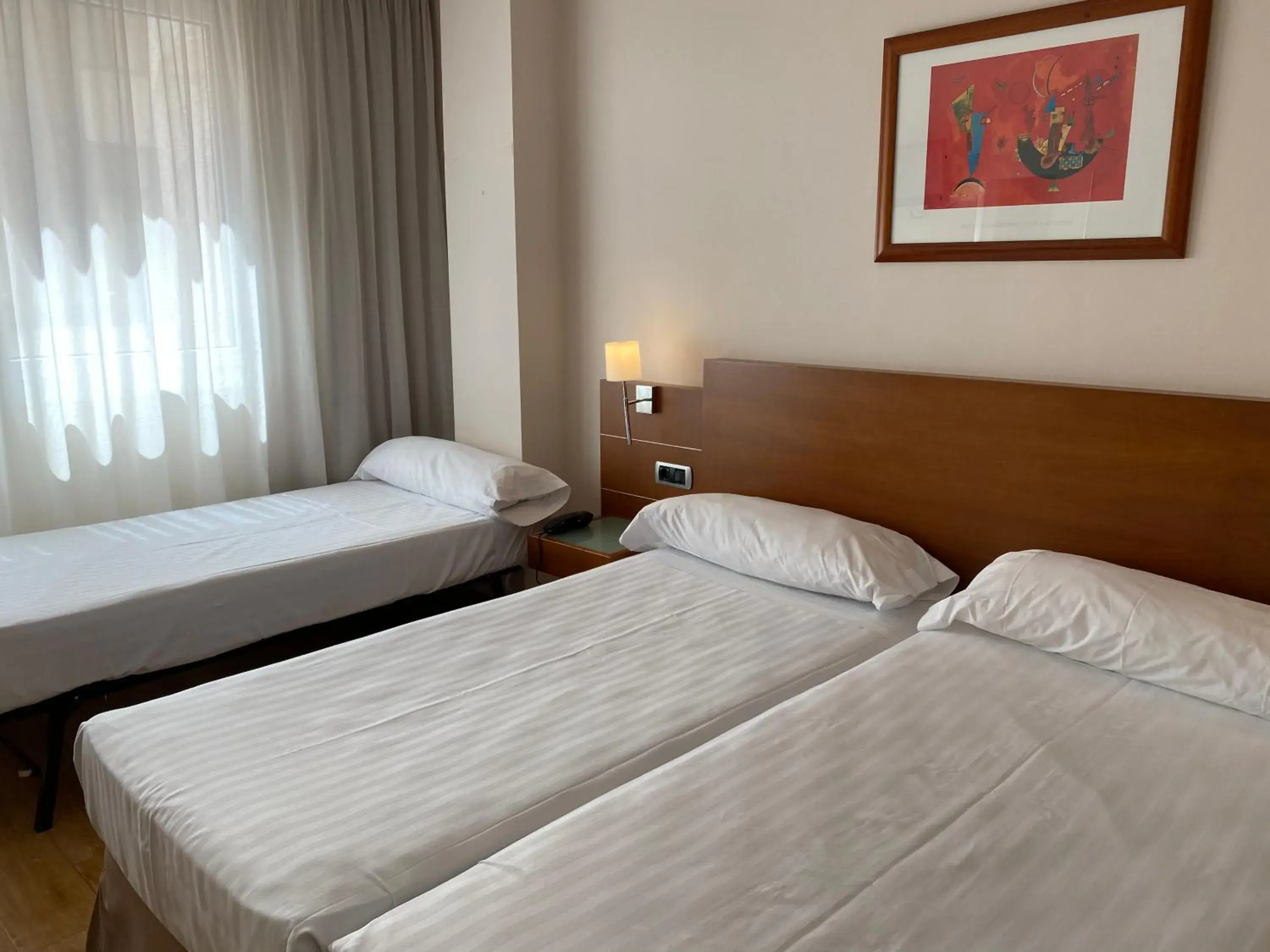 Double Room with Extra Bed in Hotel Longoria Plaza by Pandora Hoteles Double Room with Extra Bed in Hotel Longoria Plaza by Pandora Hoteles