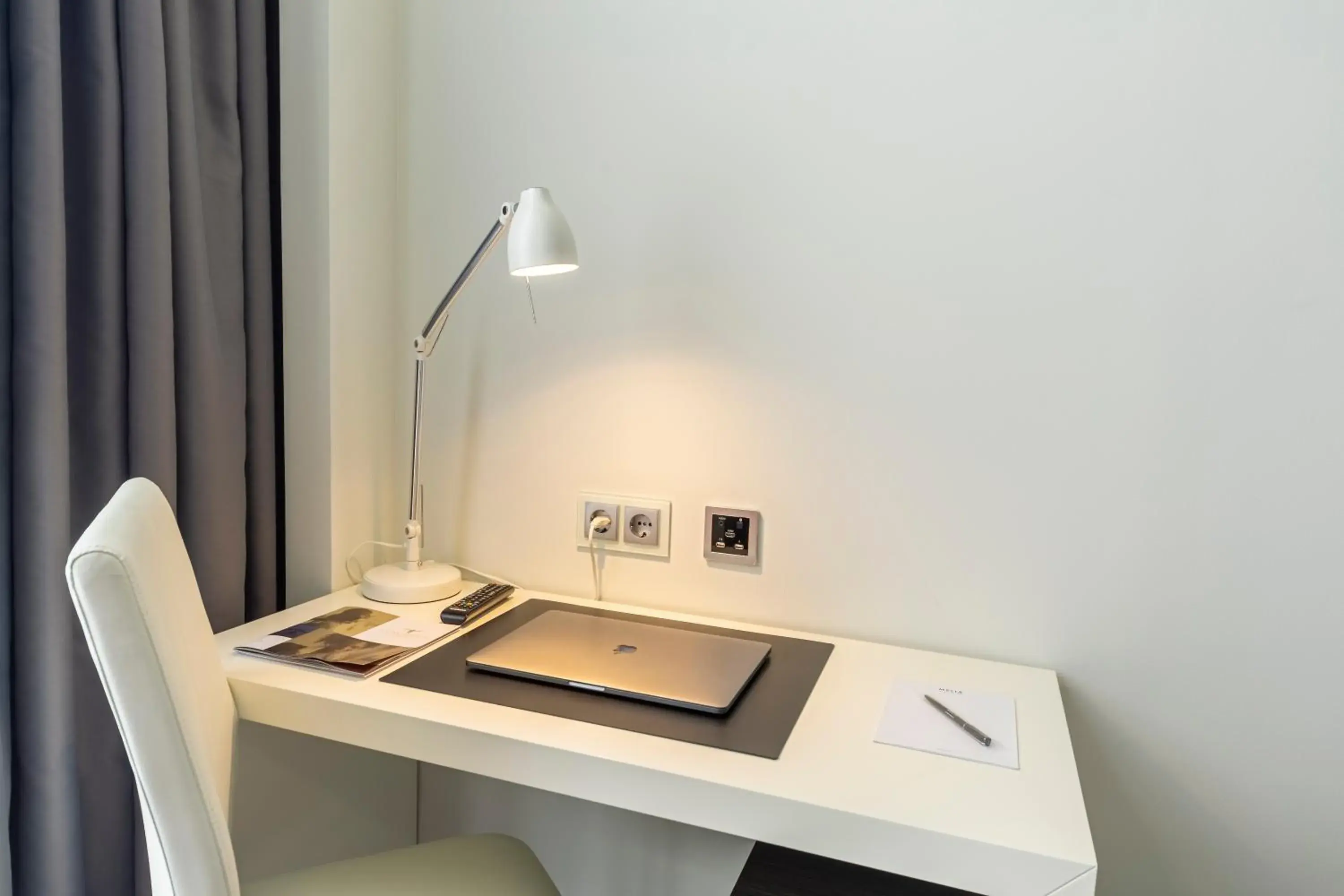 Premium Double Room with River View in Meliá Maputo Sky Premium Double Room with River View in Meliá Maputo Sky