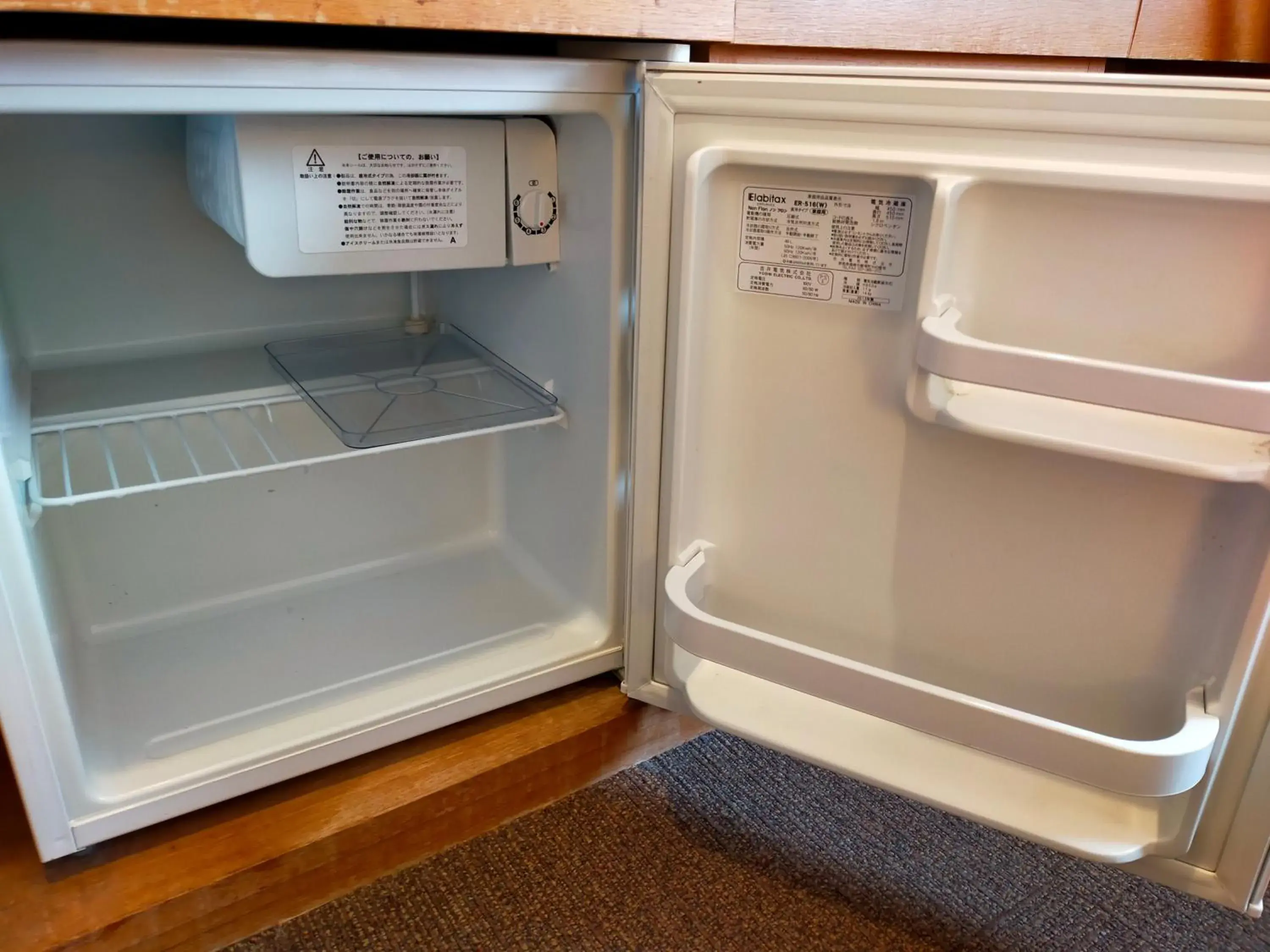 Twin Room with Sofa Bed - Non-Smoking in Sakaide Grand Hotel Twin Room with Sofa Bed - Non-Smoking in Sakaide Grand Hotel