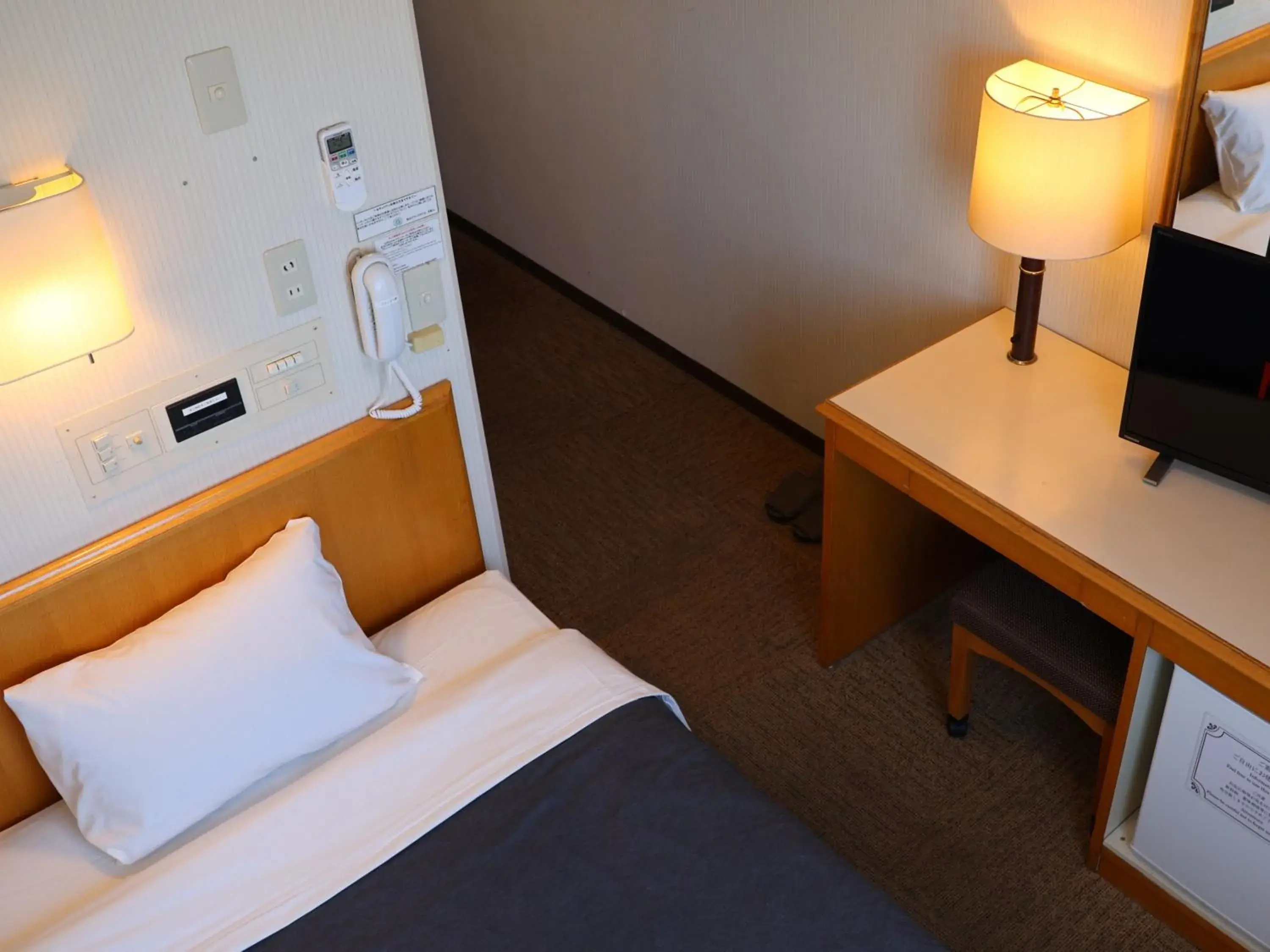 Single Room - Non-Smoking in Sakaide Grand Hotel Single Room - Non-Smoking in Sakaide Grand Hotel