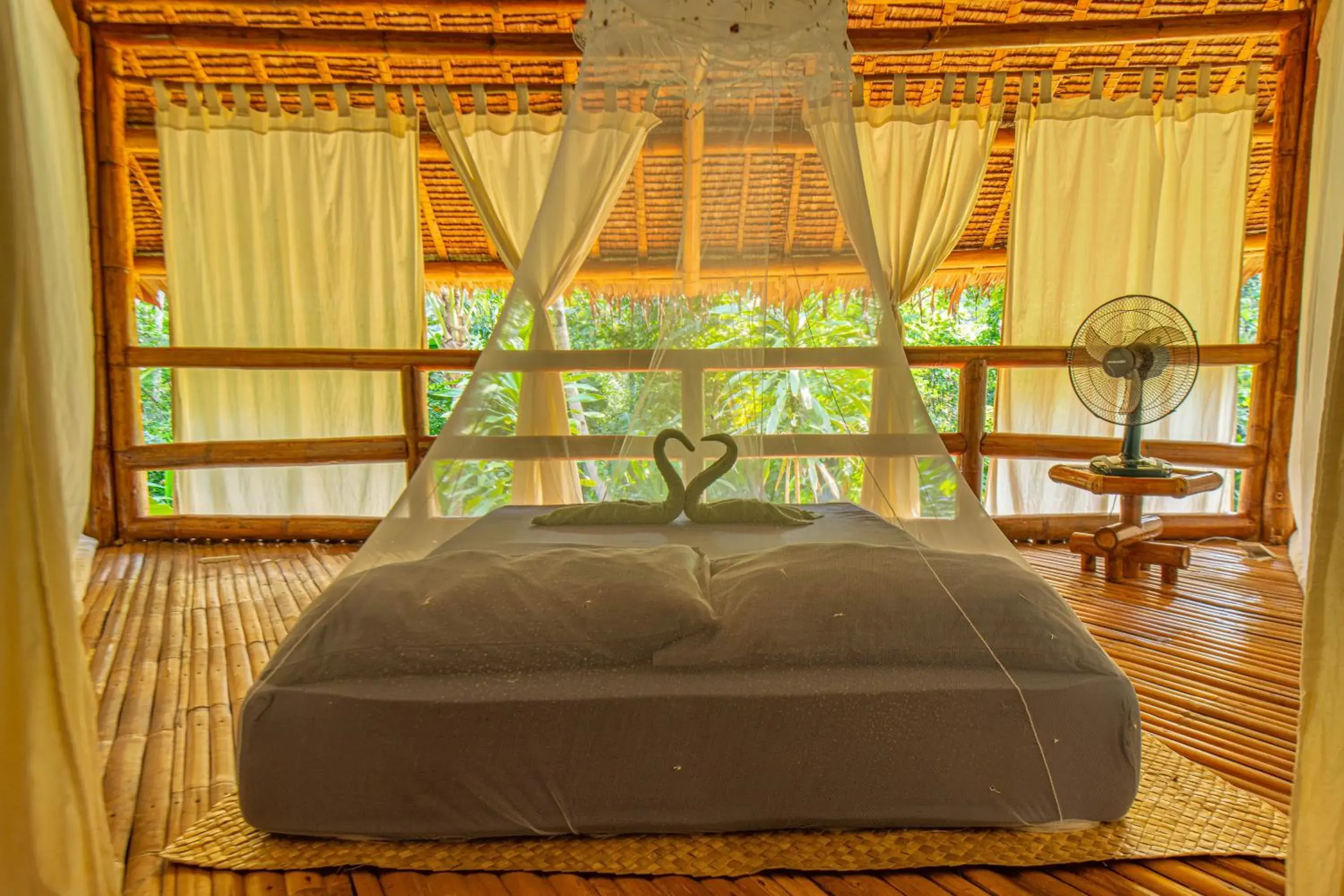 Double bed in 6-beds Partitioned Dormitory Room in Water to Forest Ecolodge Double bed in 6-beds Partitioned Dormitory Room in Water to Forest Ecolodge