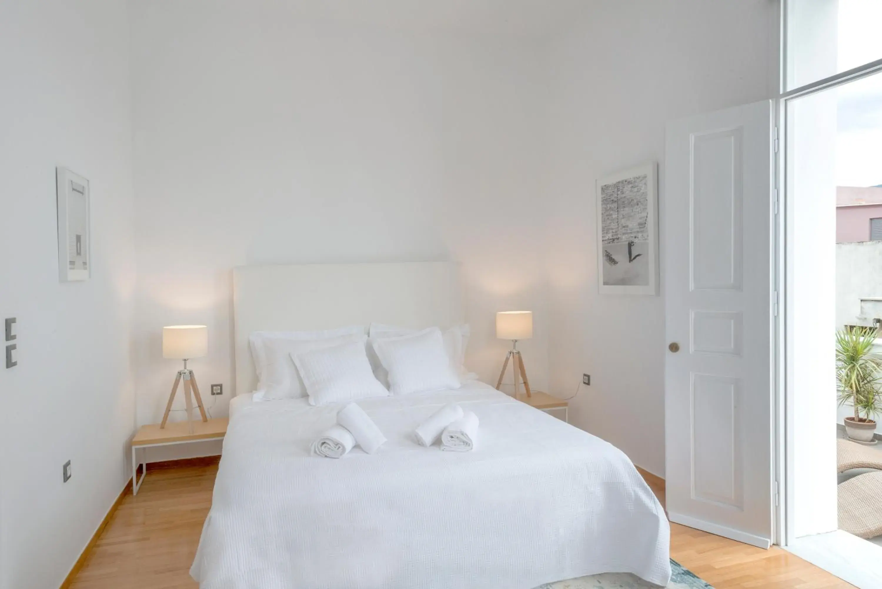 Apartment with Terrace and City View in Athens Residence Apartments Apartment with Terrace and City View in Athens Residence Apartments