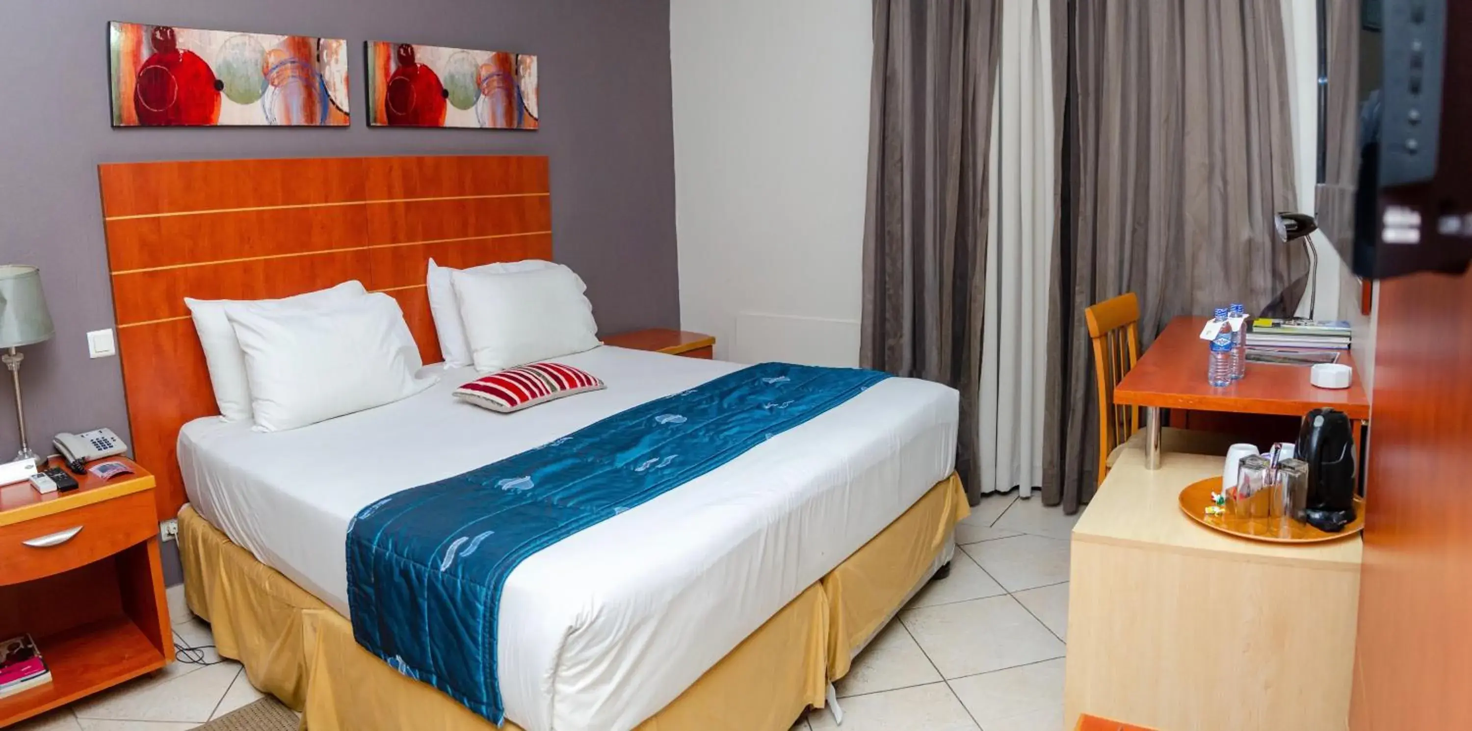 Double Room in Hotel 2001 Double Room in Hotel 2001