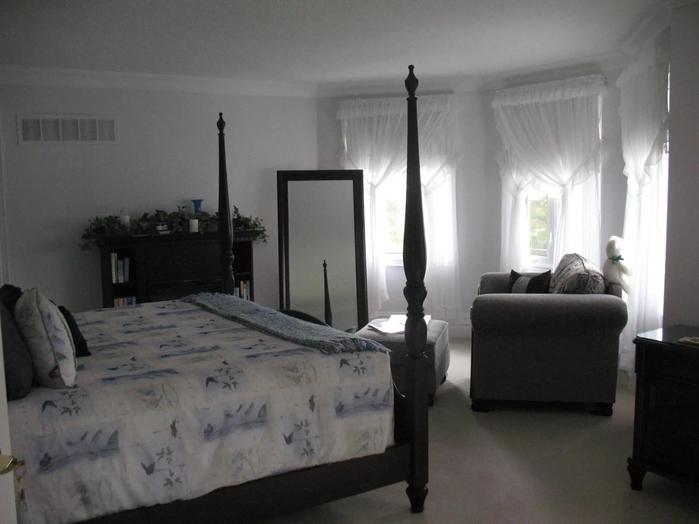 Deluxe King Room in Molly's Retreat B and B Deluxe King Room in Molly's Retreat B and B