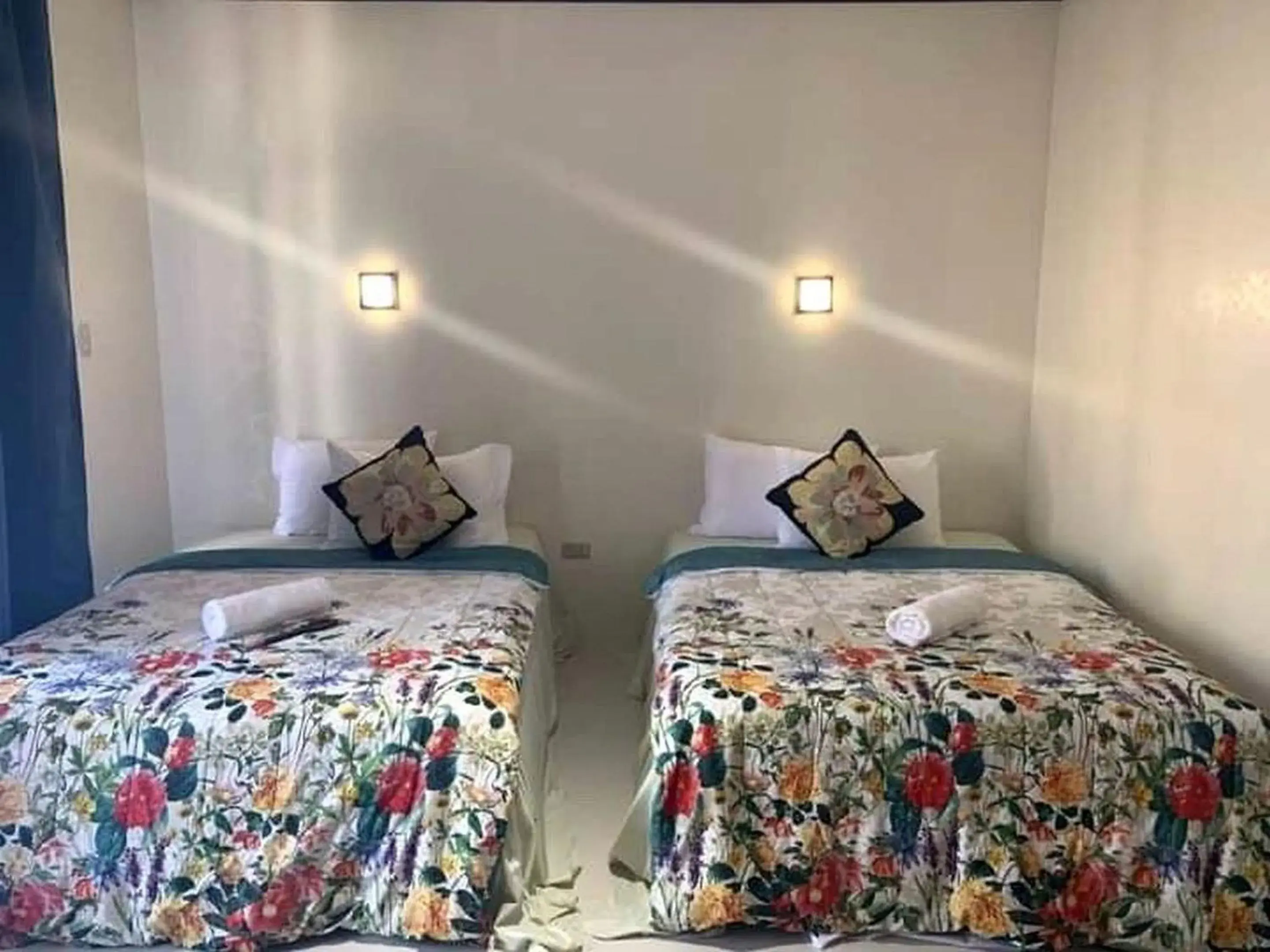 Deluxe Twin Room with Sea View in Bentrina Diving Resort Deluxe Twin Room with Sea View in Bentrina Diving Resort