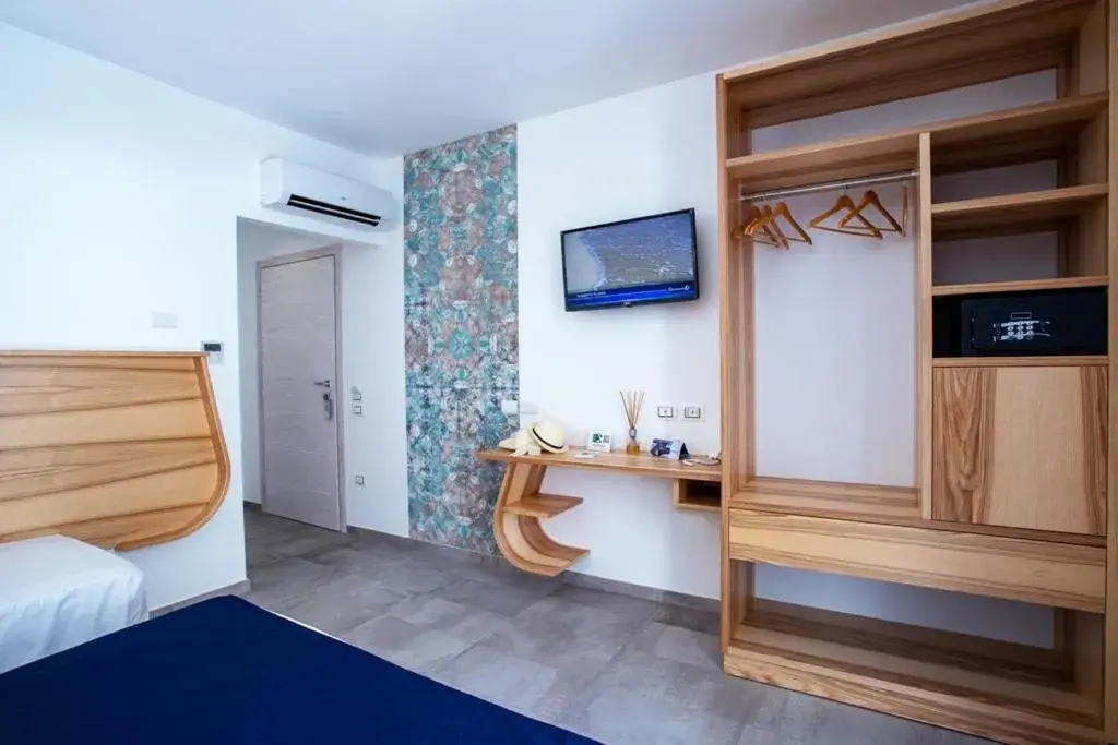 Standard Triple Room in Park Oasi Resort Standard Triple Room in Park Oasi Resort