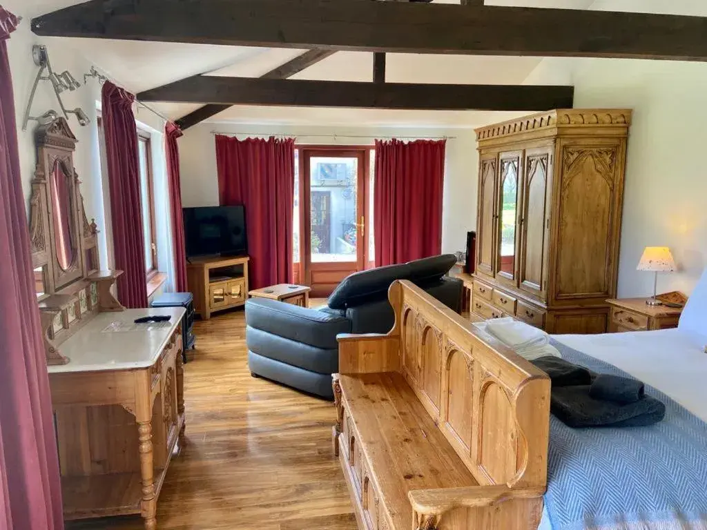 Suite with Garden View in Jabajak Vineyard Restaurant & Rooms Suite with Garden View in Jabajak Vineyard Restaurant & Rooms