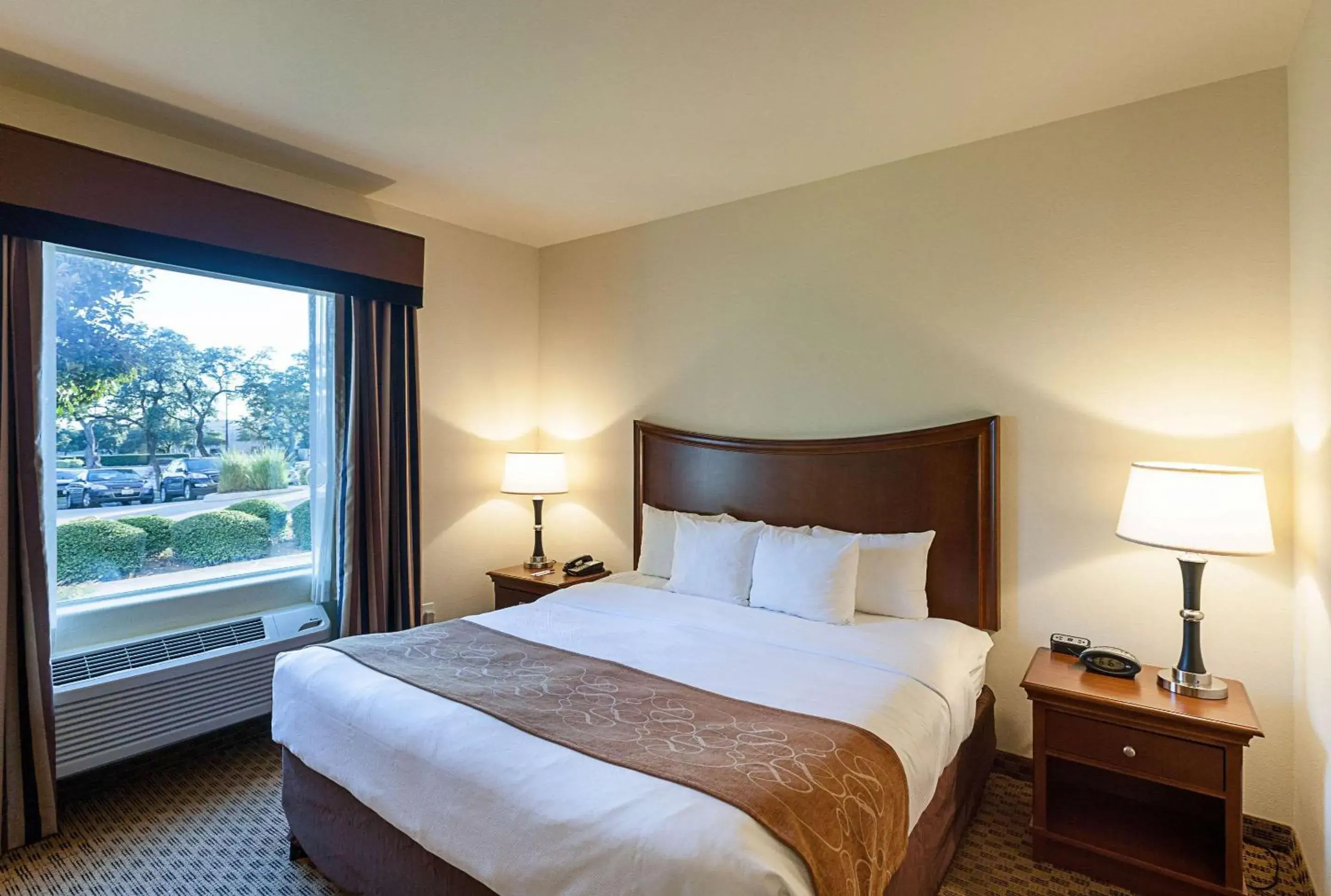 King Suite with Sofa Bed - Non-Smoking in Comfort Suites San Antonio North - Stone Oak King Suite with Sofa Bed - Non-Smoking in Comfort Suites San Antonio North - Stone Oak