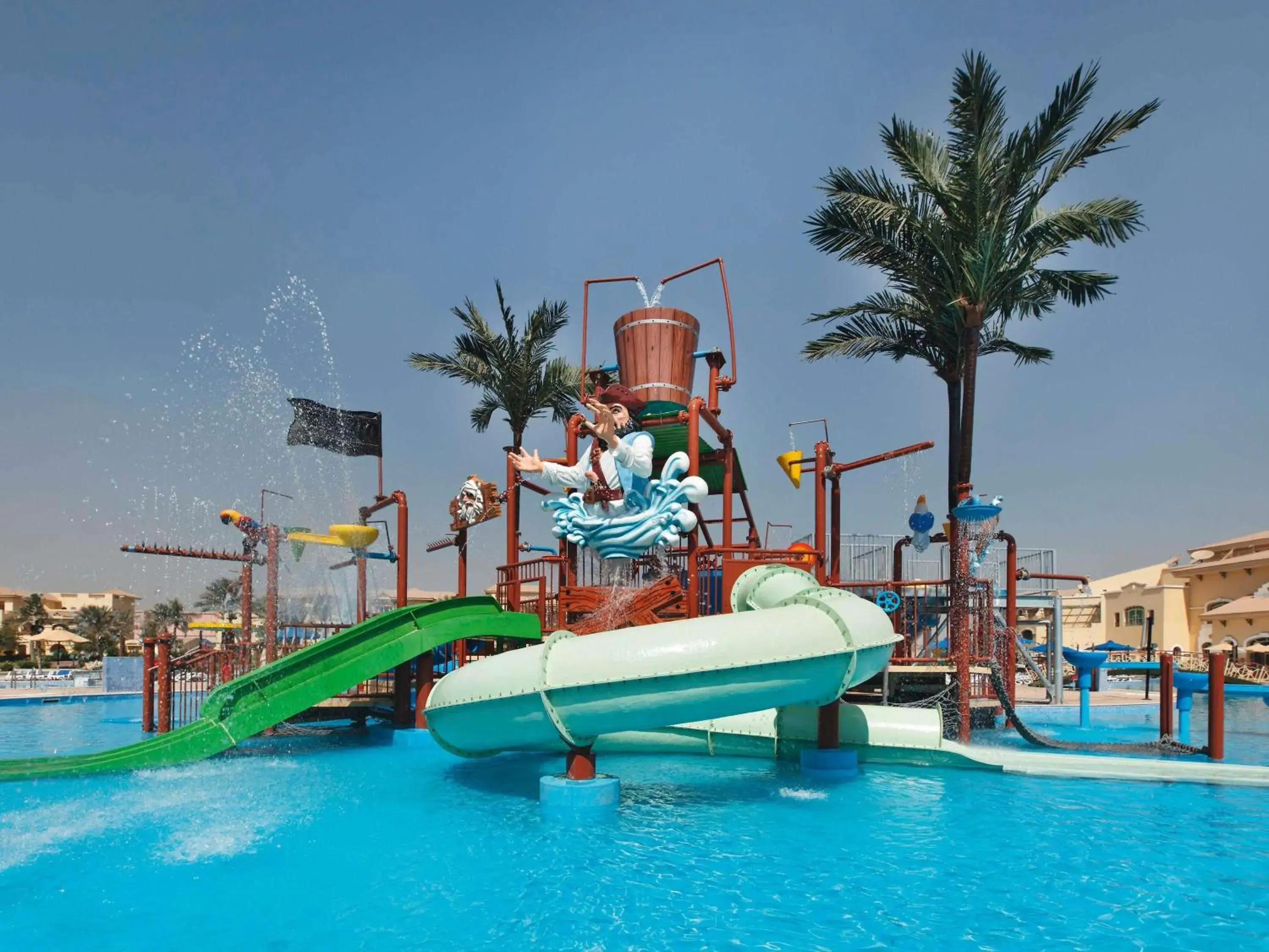 Deluxe King Room with Garden and Pool View in Mövenpick Hotel Cairo - Media City Deluxe King Room with Garden and Pool View in Mövenpick Hotel Cairo - Media City