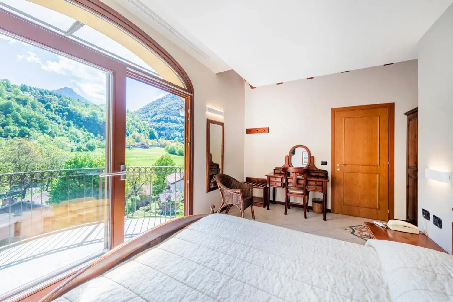 Double Room with Balcony in Locanda Sant' Anna Double Room with Balcony in Locanda Sant' Anna