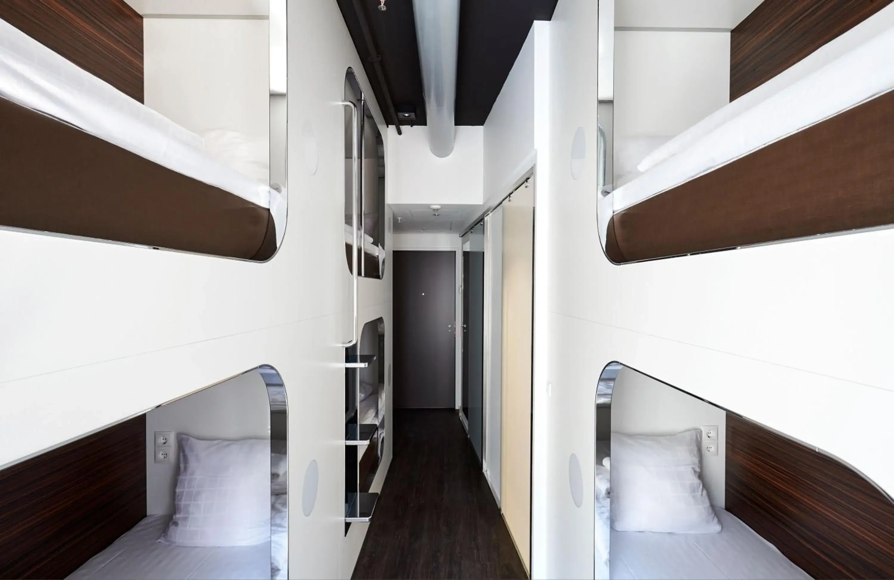 Triple Room in Steel House Copenhagen Triple Room in Steel House Copenhagen