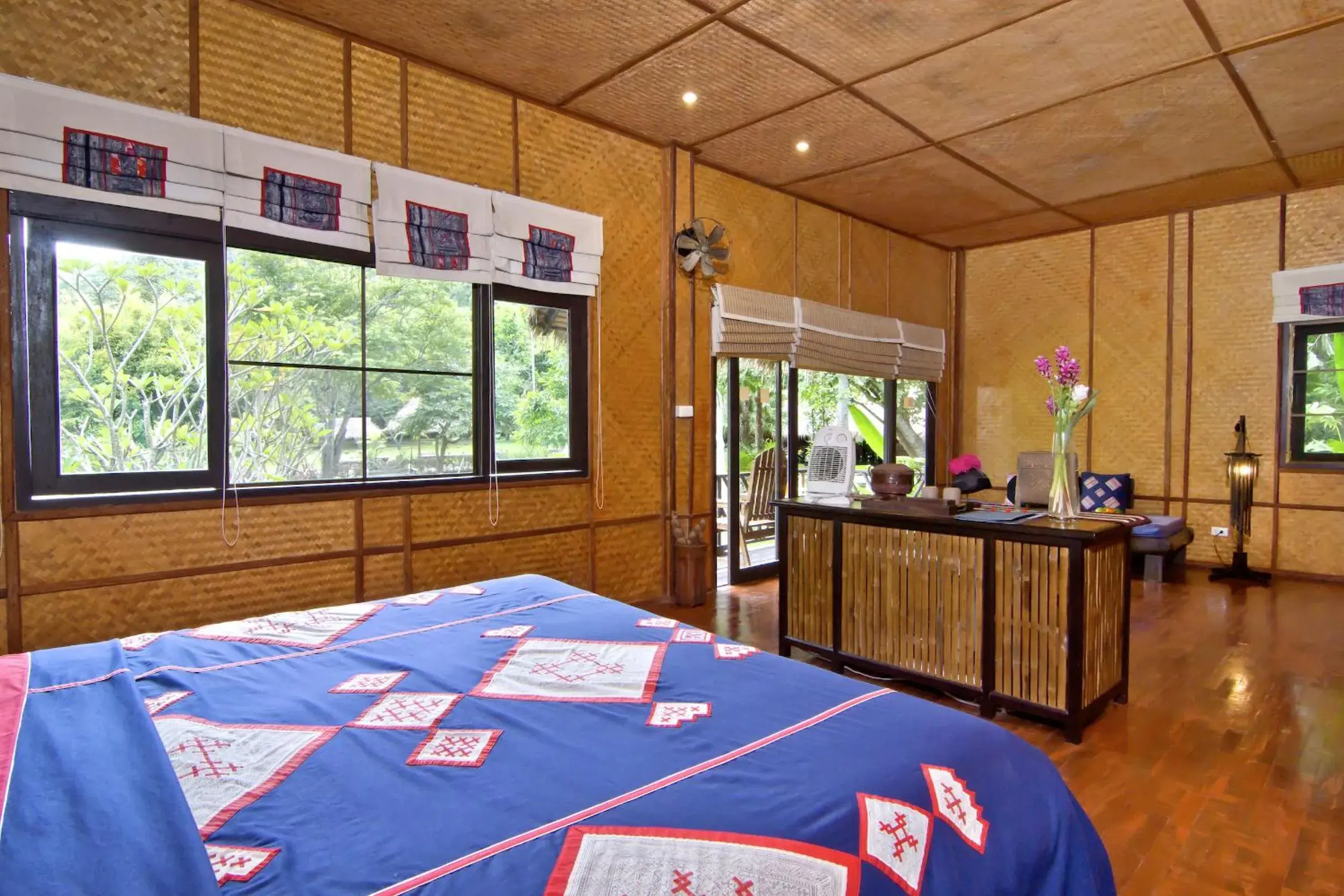 Deluxe Double Room in Hmong Hilltribe Lodge Deluxe Double Room in Hmong Hilltribe Lodge
