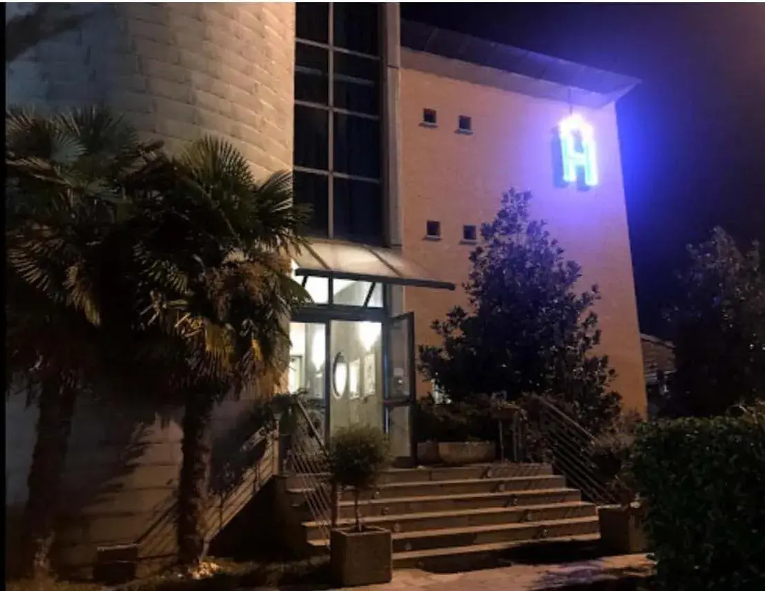 Mini Hotel Mini Hotel