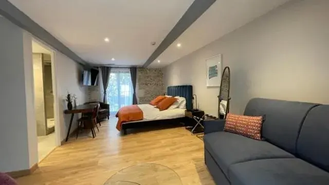 Family Junior Suite in Hotel Mas De Galoffre Family Junior Suite in Hotel Mas De Galoffre