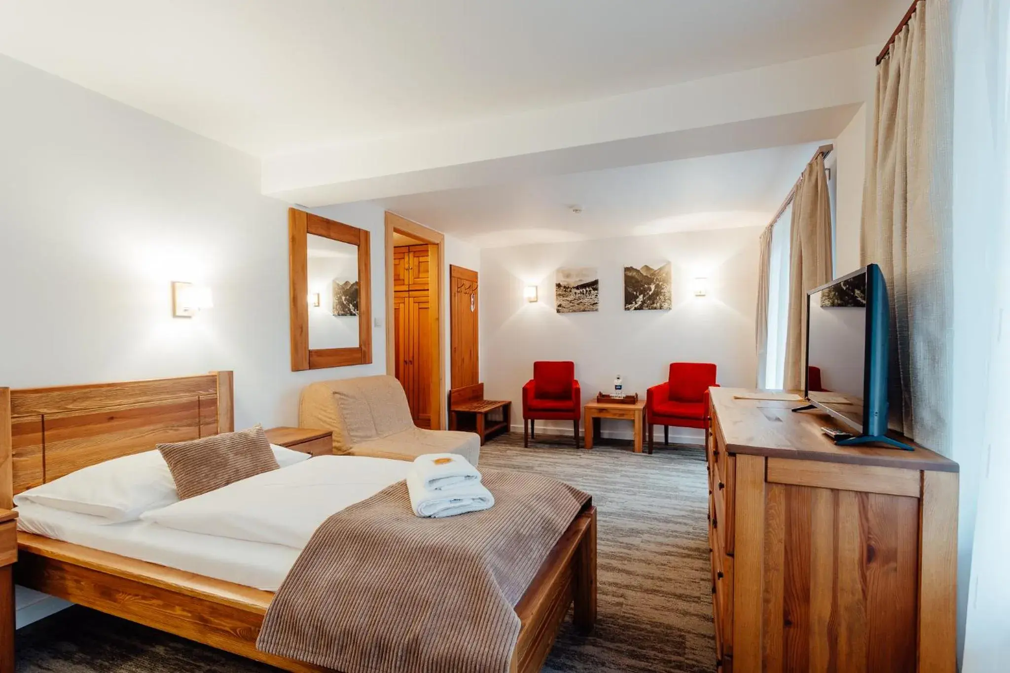 Comfort Double Room with Balcony - single occupancy in Hotel Mikulášska Chata Comfort Double Room with Balcony - single occupancy in Hotel Mikulášska Chata