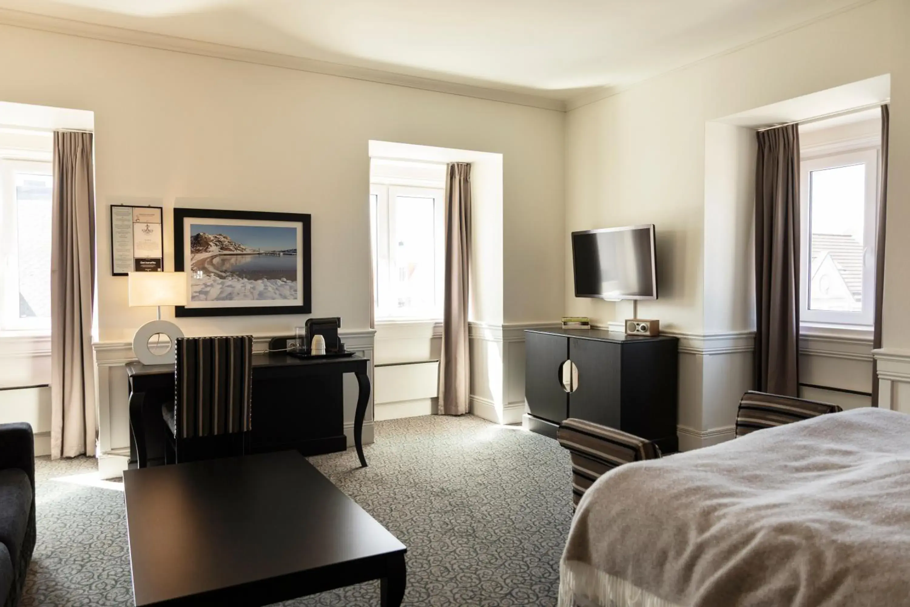 Deluxe Room in Home Hotel Atlantic Deluxe Room in Home Hotel Atlantic