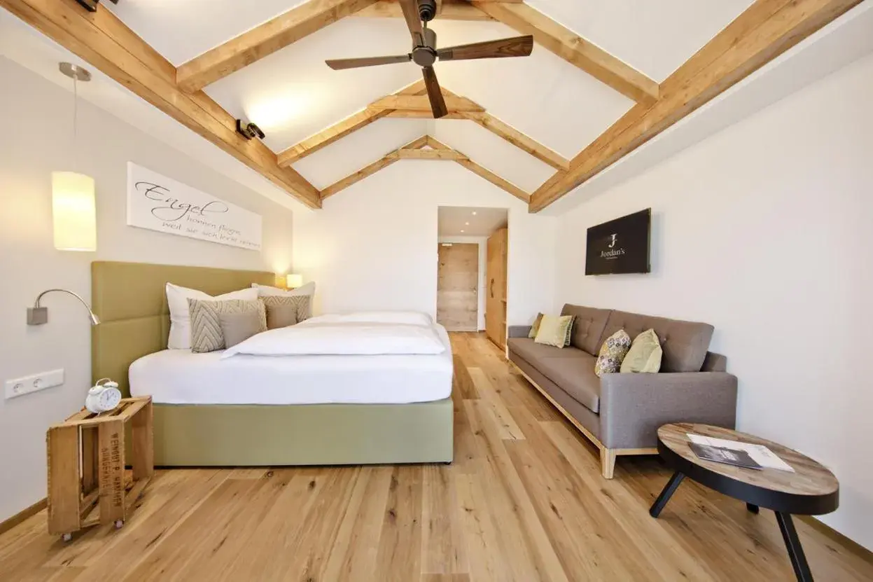 Deluxe Double Room - single occupancy in Jordan's Untermühle Deluxe Double Room - single occupancy in Jordan's Untermühle