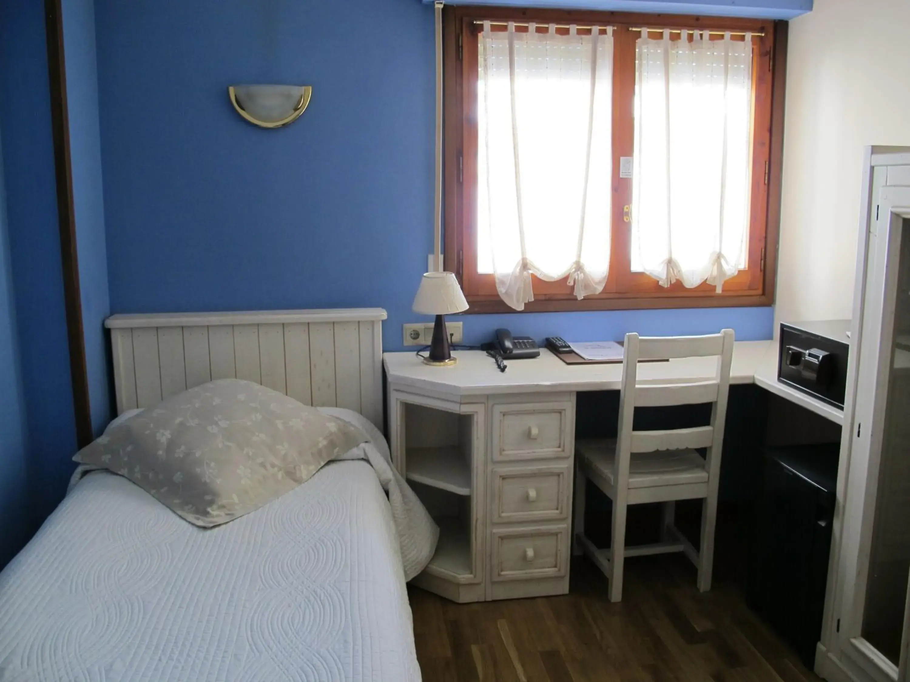 Single Room in Hotel Alda A Boira Single Room in Hotel Alda A Boira
