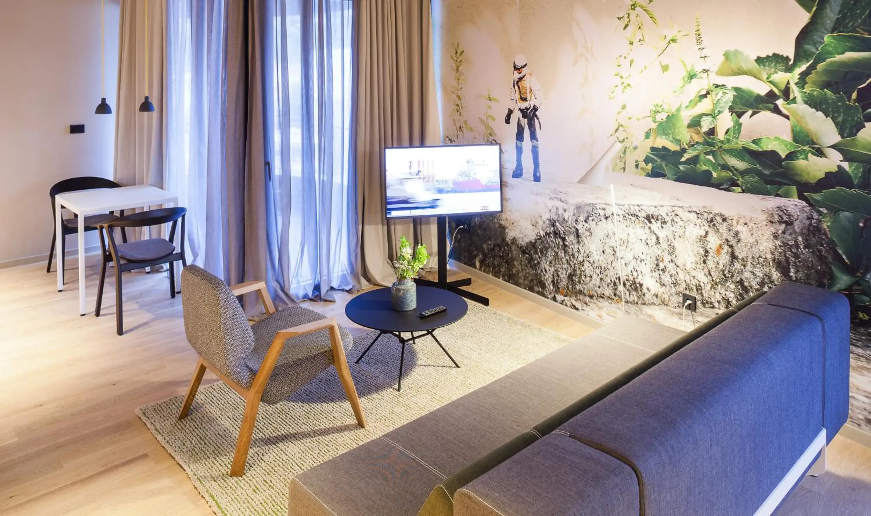 Deluxe Studio with Balcony in One Suite Hotel Deluxe Studio with Balcony in One Suite Hotel