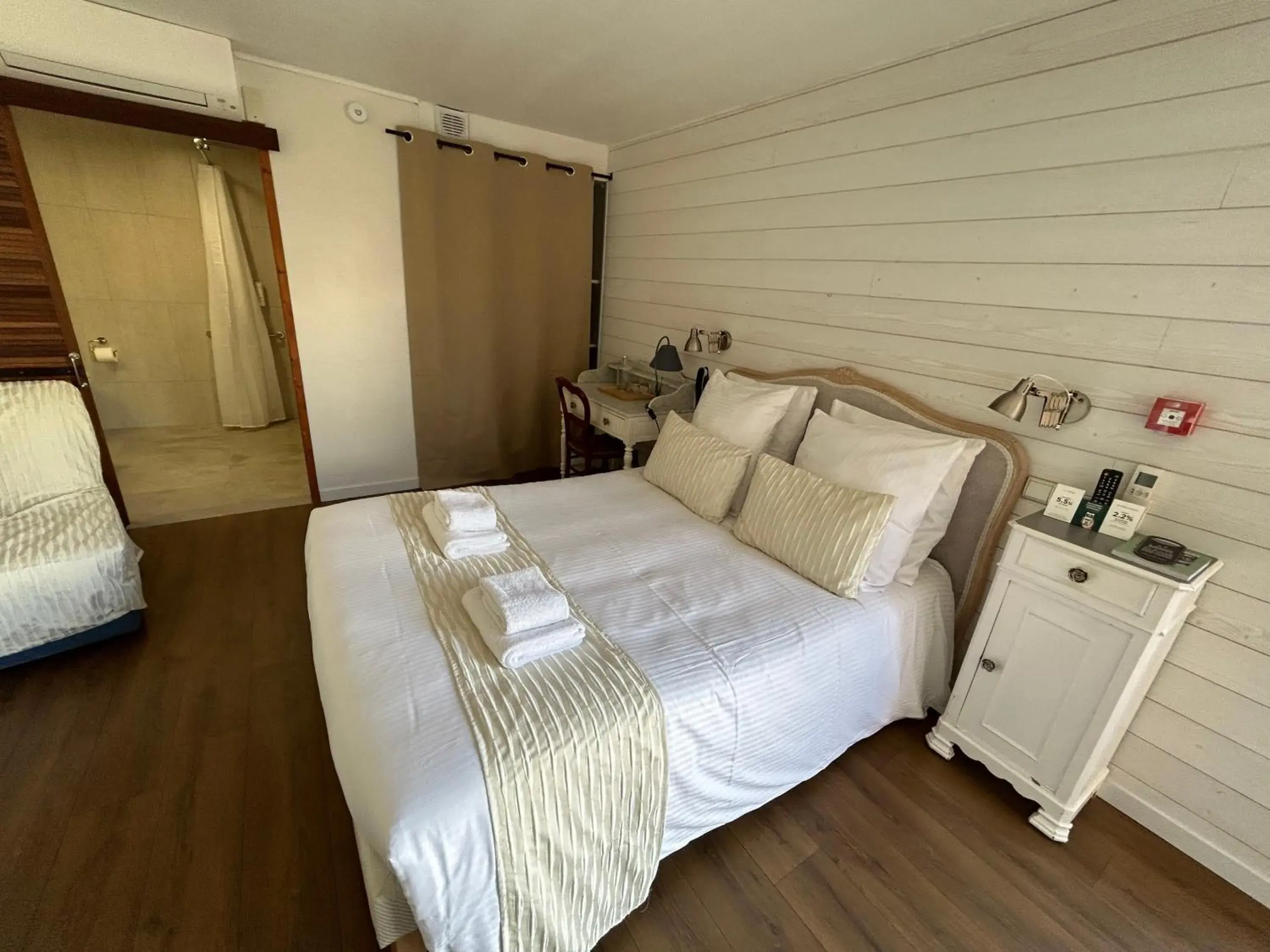 Triple Room - Disability Access in Logis Hotel De La Clape Triple Room - Disability Access in Logis Hotel De La Clape