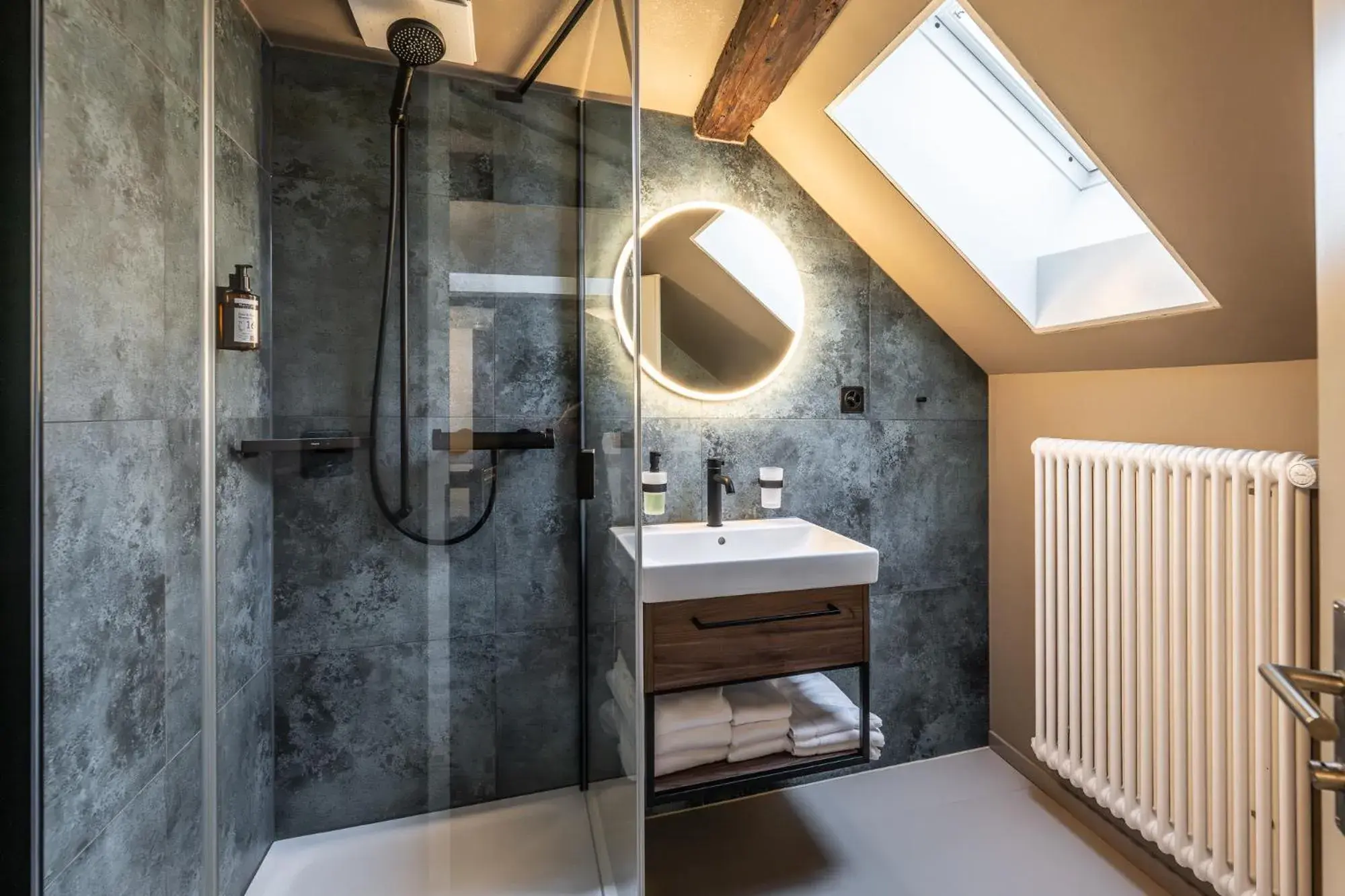 Double Room with Shared Bathroom - single occupancy in Hotel Jakob Double Room with Shared Bathroom - single occupancy in Hotel Jakob