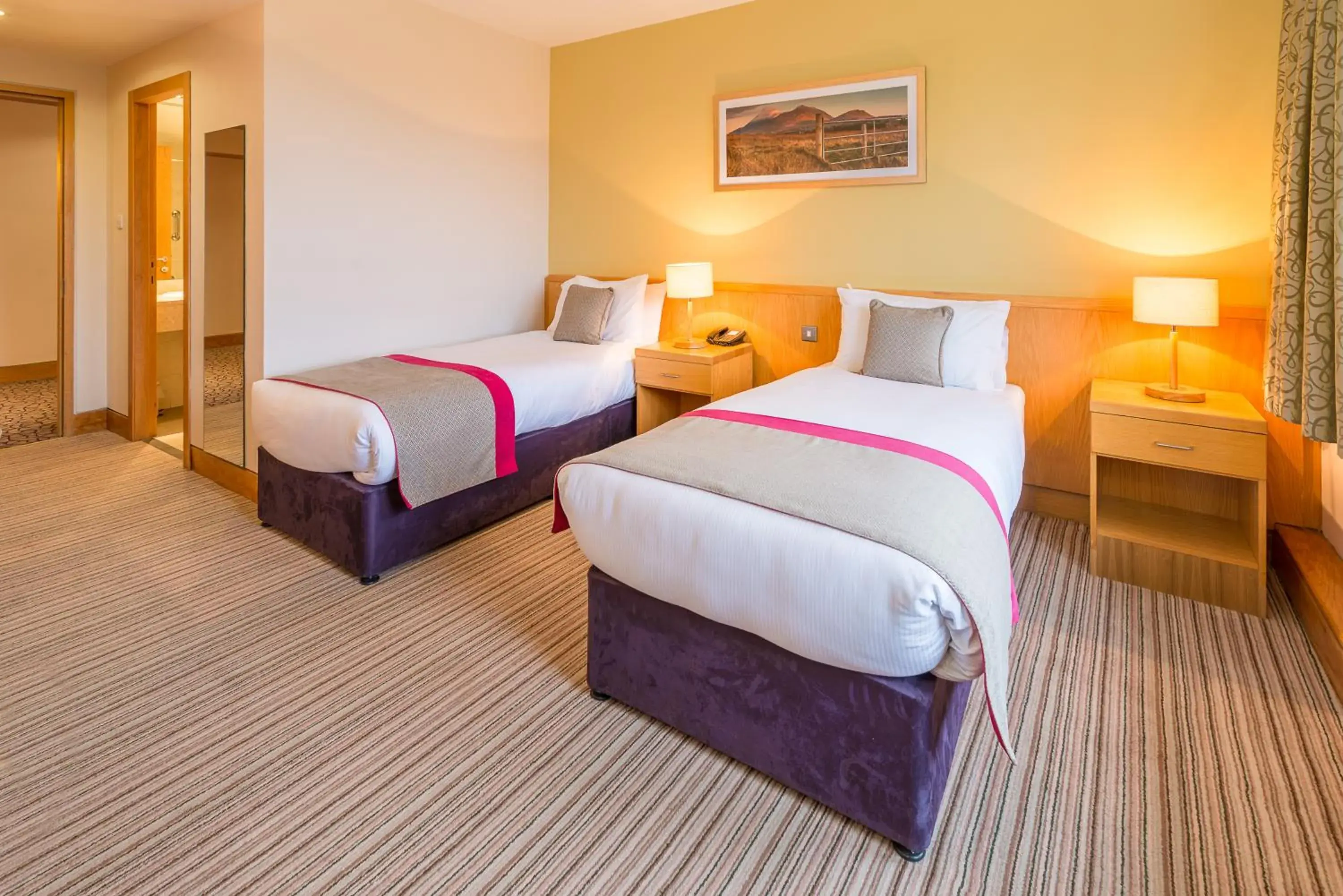 Twin Room in Knock House Hotel Twin Room in Knock House Hotel