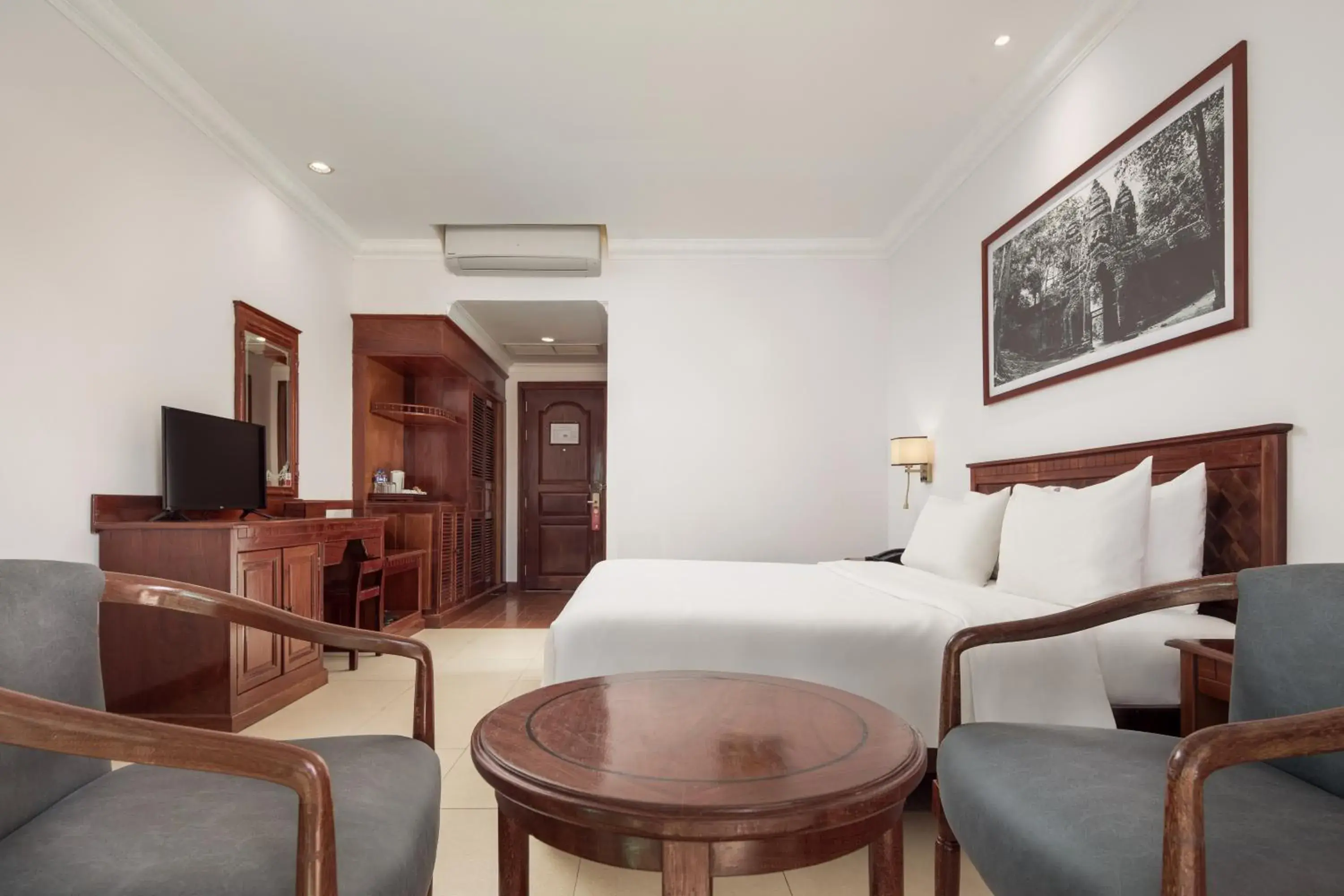 Superior Double Room in Angkor Holiday Hotel Superior Double Room in Angkor Holiday Hotel