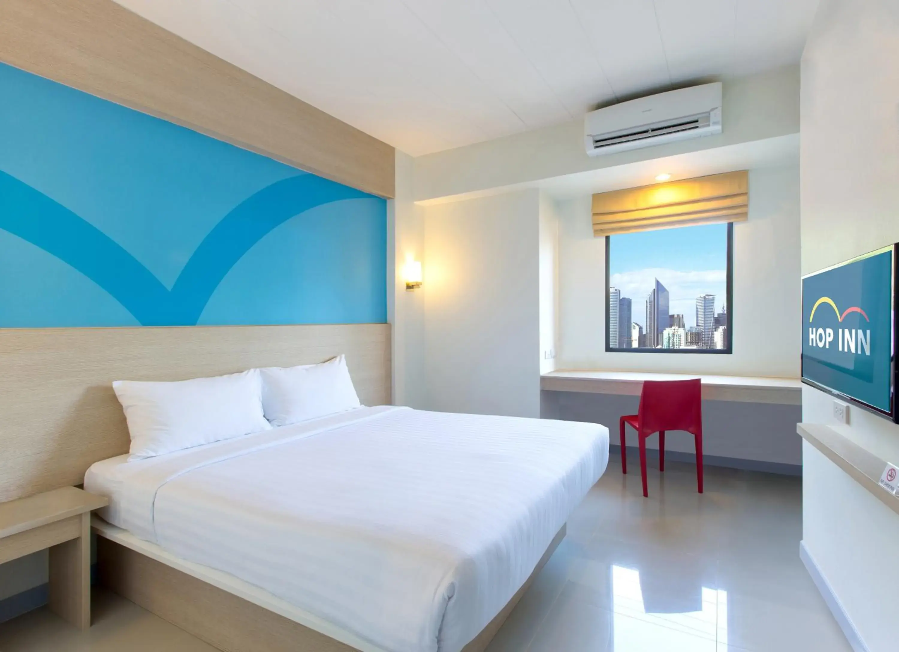 Standard Double Room in Hop Inn Hotel Makati Avenue Manila Standard Double Room in Hop Inn Hotel Makati Avenue Manila
