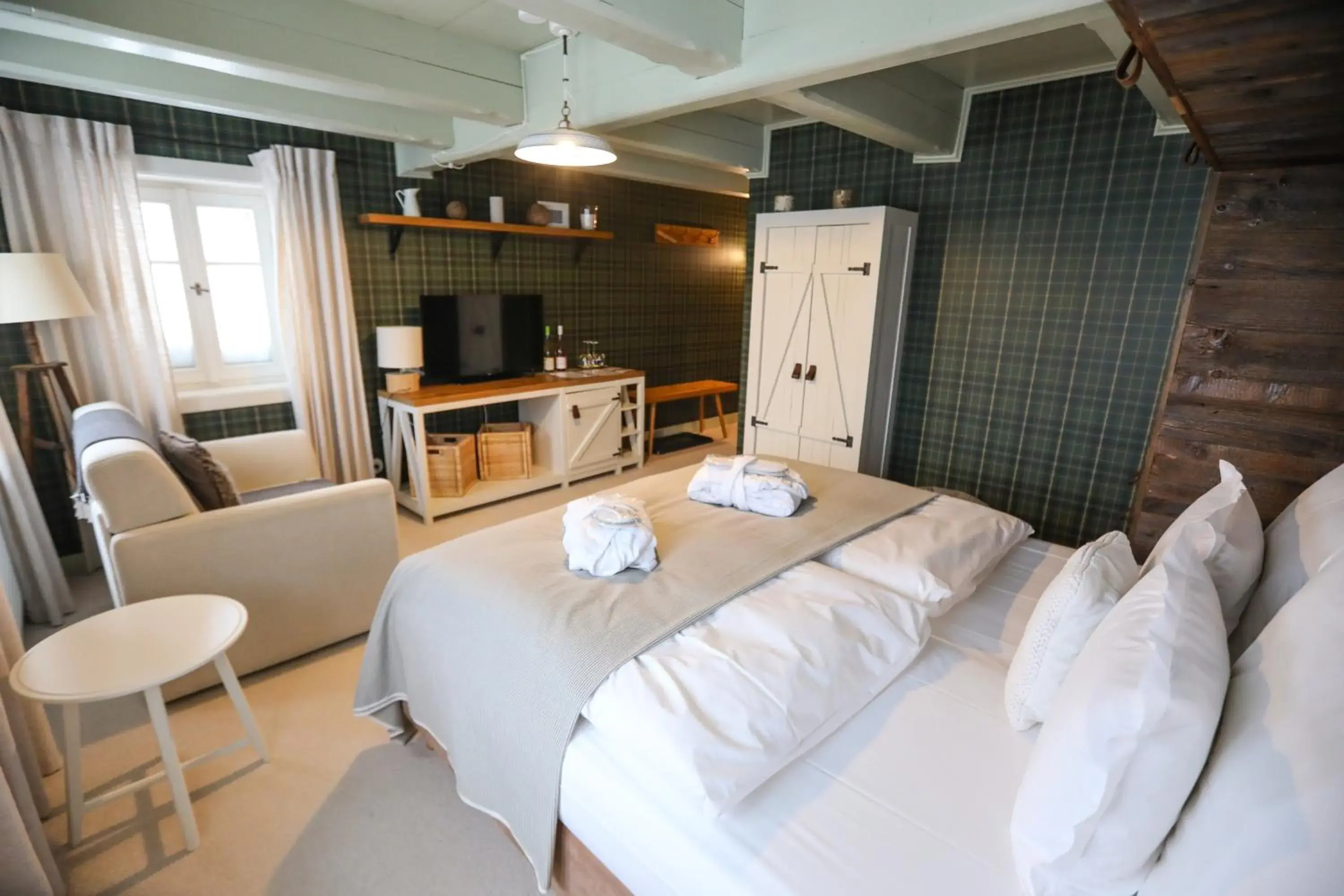 Deluxe Double Room with Extra Bed in Hotel Bouda Helena Deluxe Double Room with Extra Bed in Hotel Bouda Helena