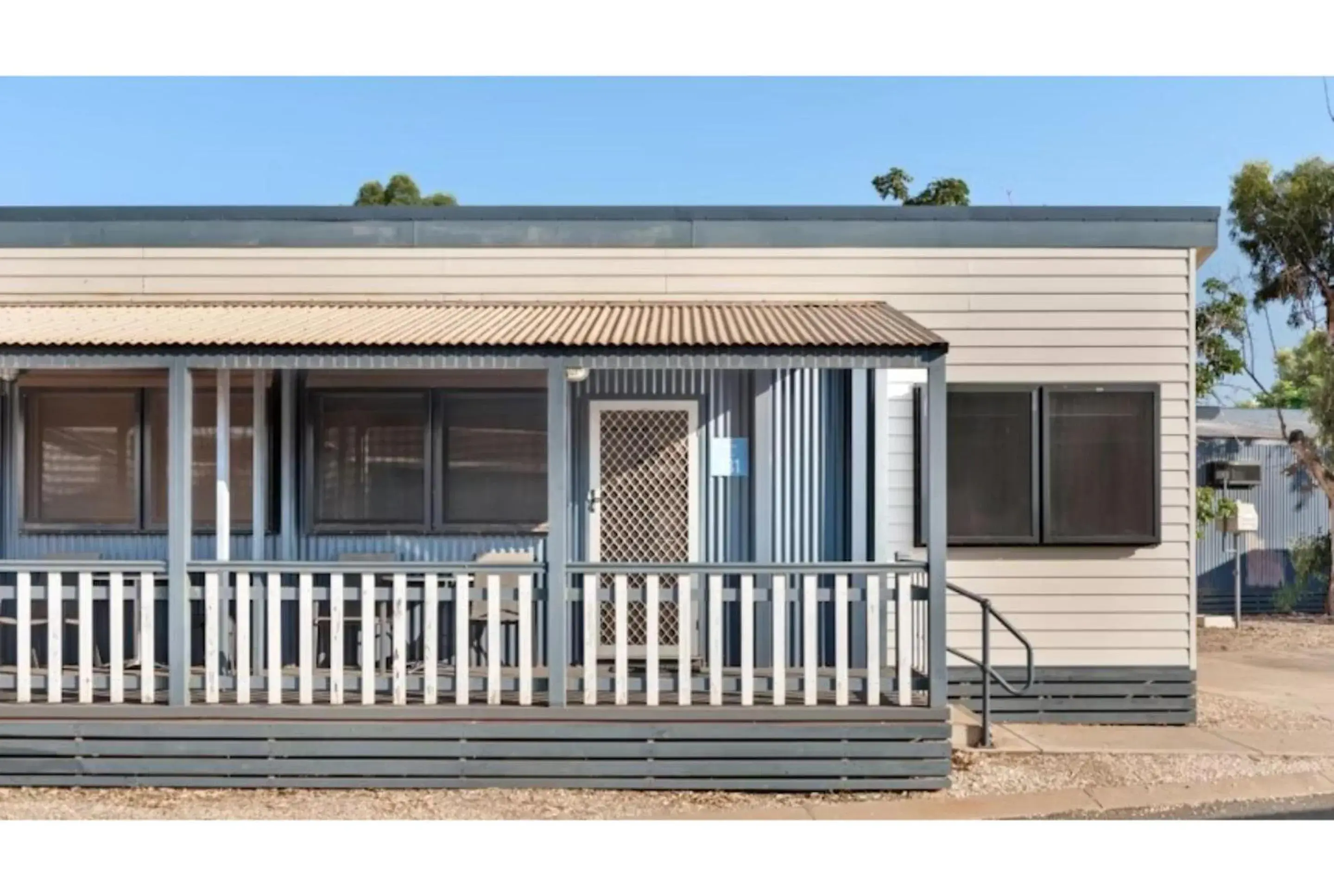 Deluxe 1 Bedroom Cabin in Discovery Parks - Port Hedland Deluxe 1 Bedroom Cabin in Discovery Parks - Port Hedland