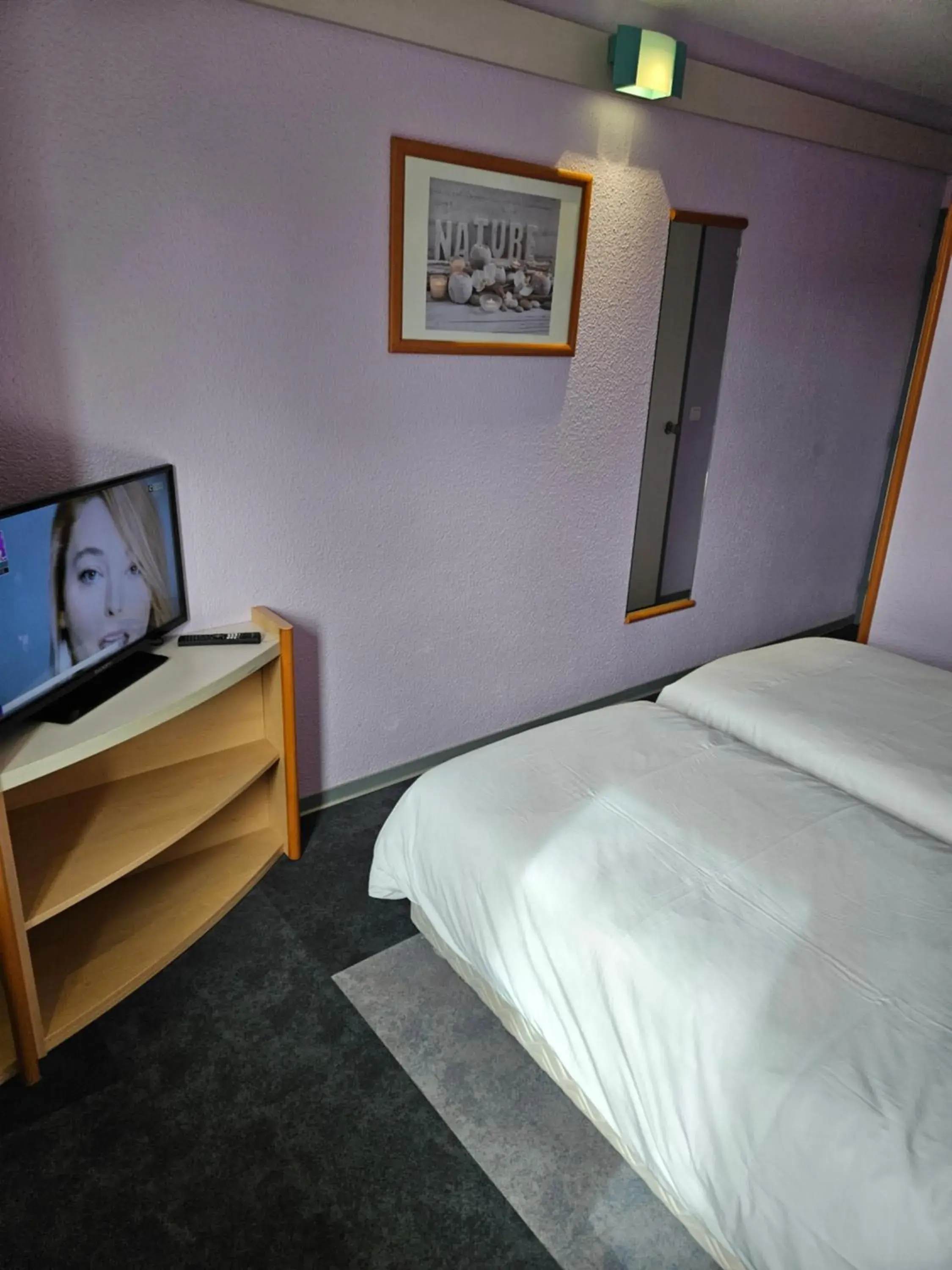 Twin Room in Hotel Bonanite Twin Room in Hotel Bonanite